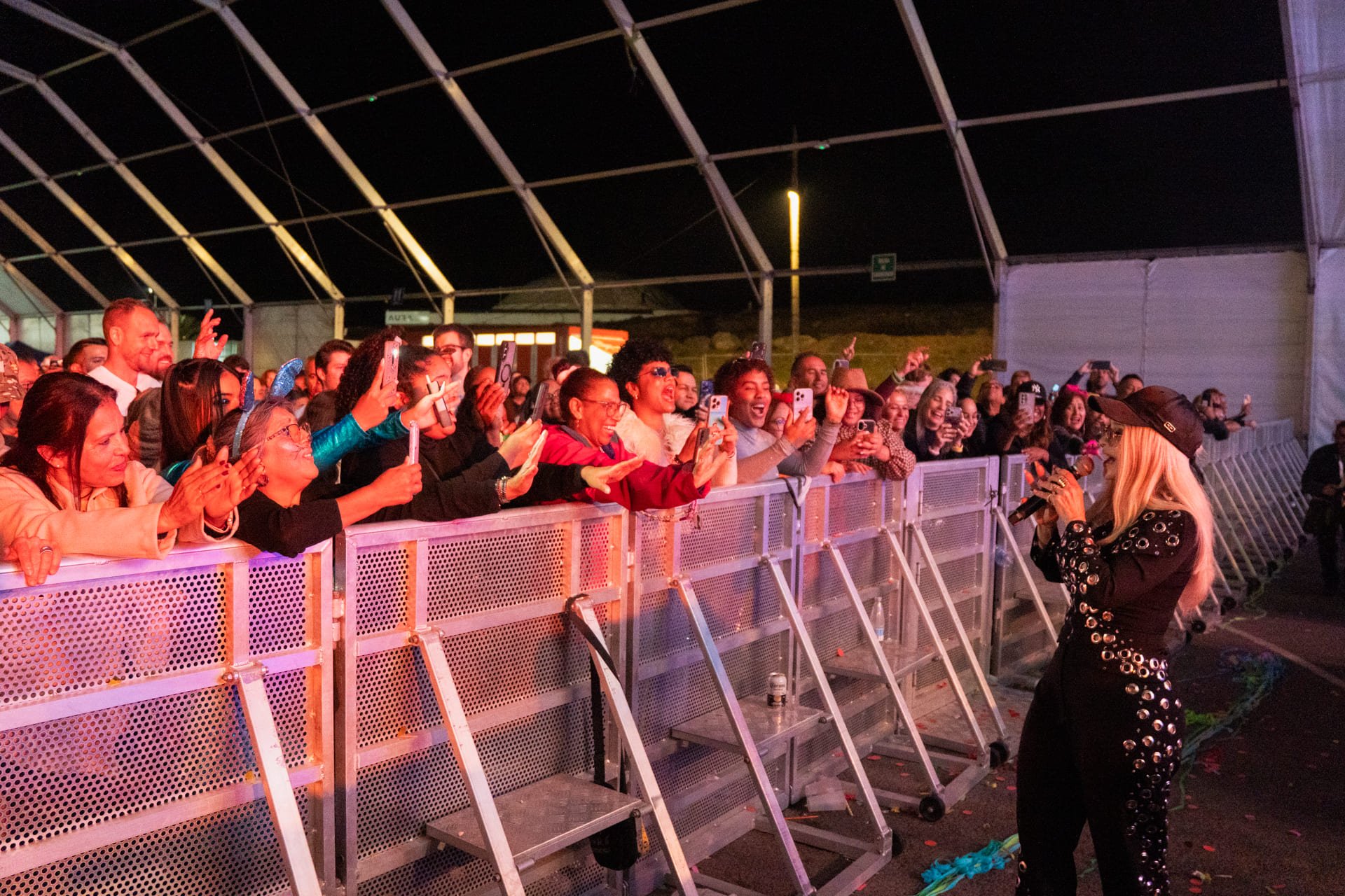 Nueva Línea y Miriam Cruz en Arrecife Nueva Línea y Miriam Cruz en Arrecife