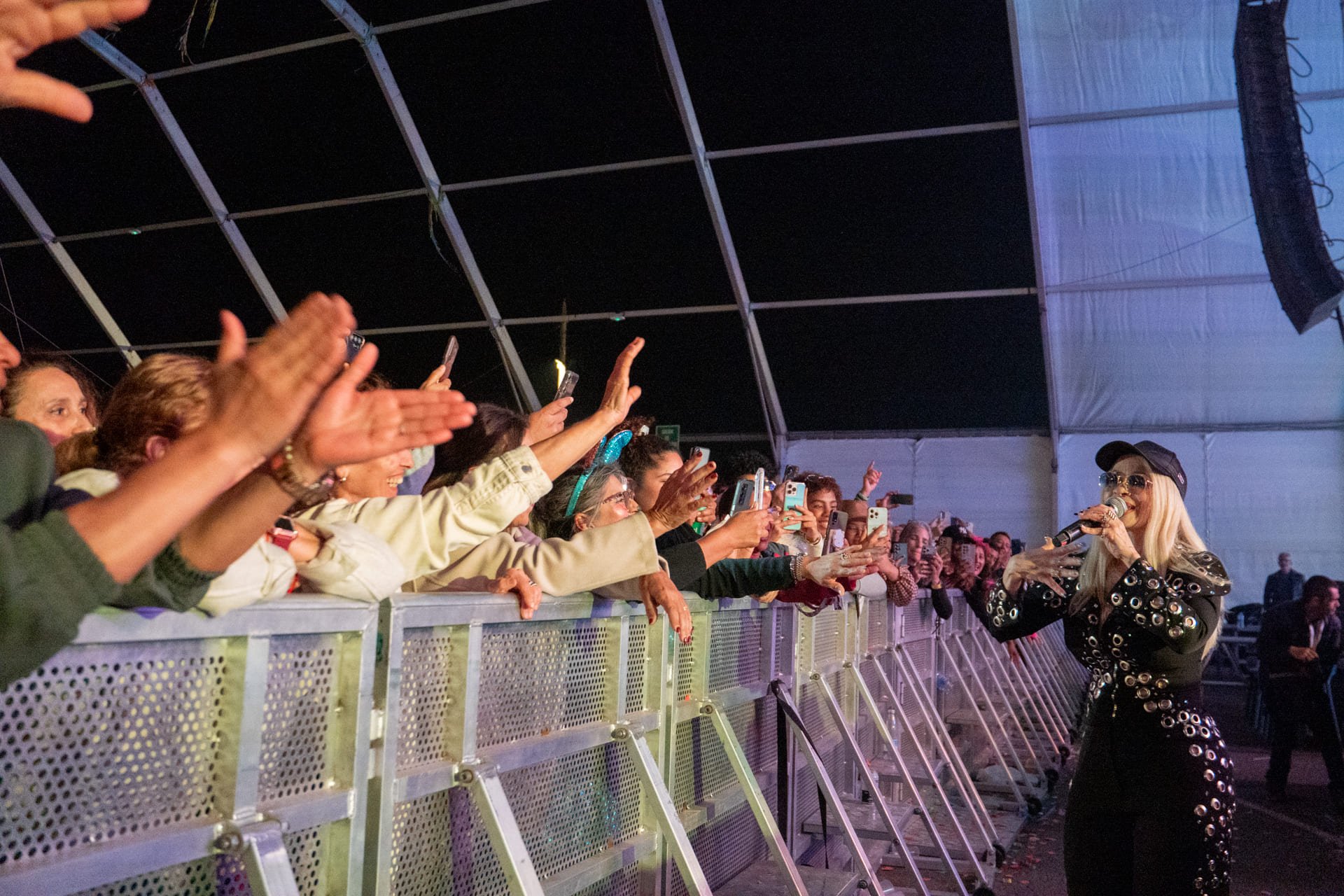 Nueva Línea y Miriam Cruz en Arrecife Nueva Línea y Miriam Cruz en Arrecife