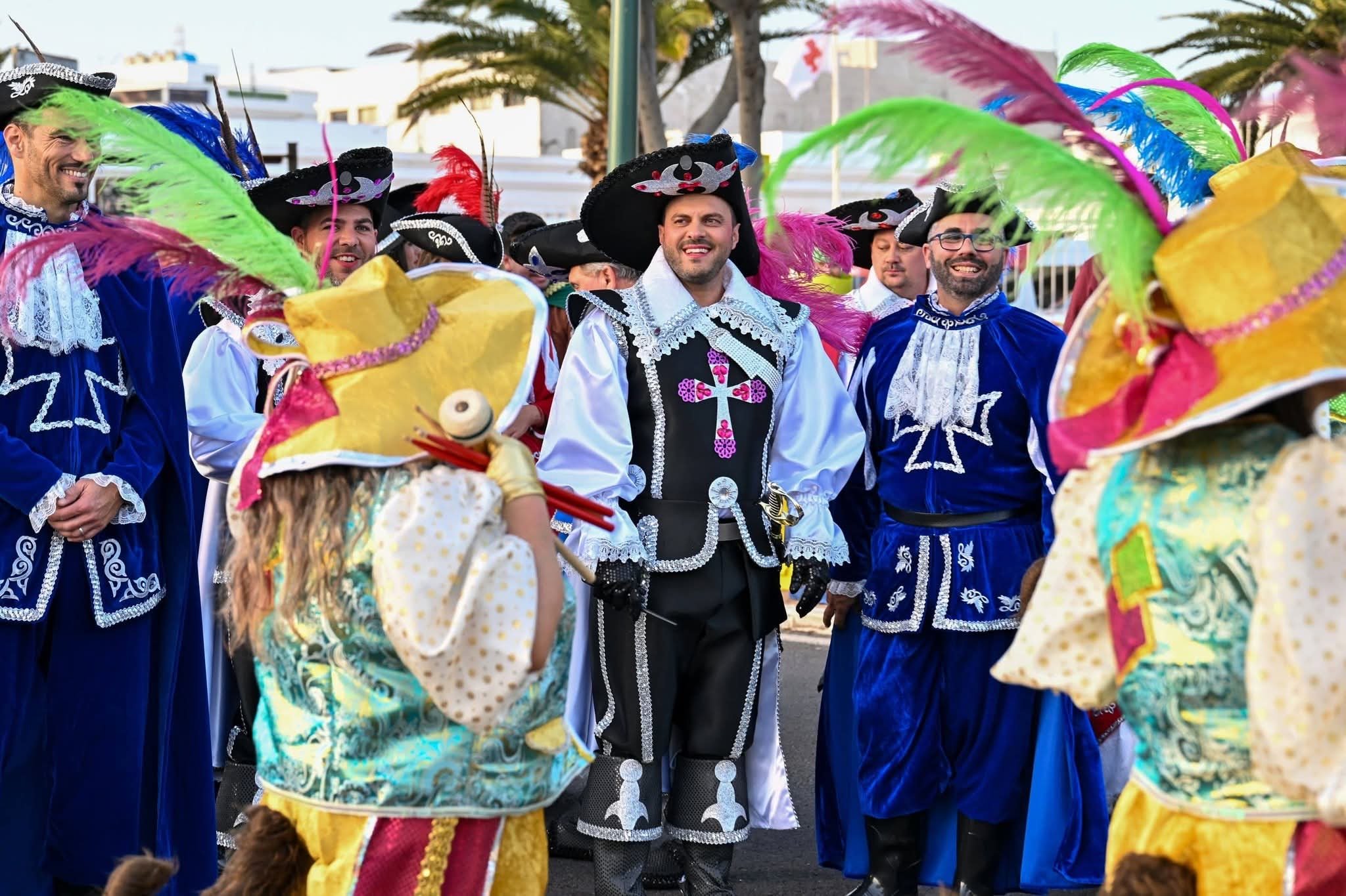Yonathan de León y Echedey Eugenio durante el Carnaval de Arrecife.