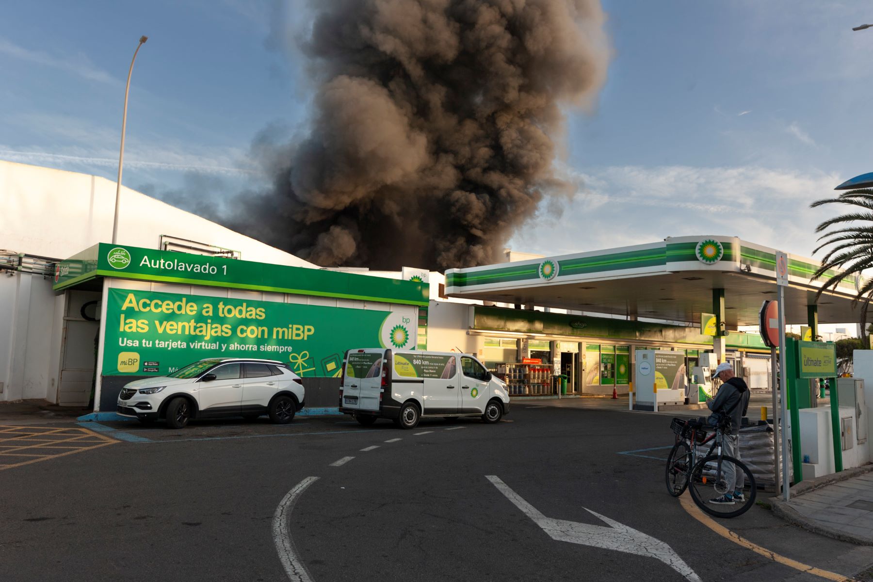 Incendio de la nave de Lanzarote Bus Incendio de la nave de Lanzarote Bus
