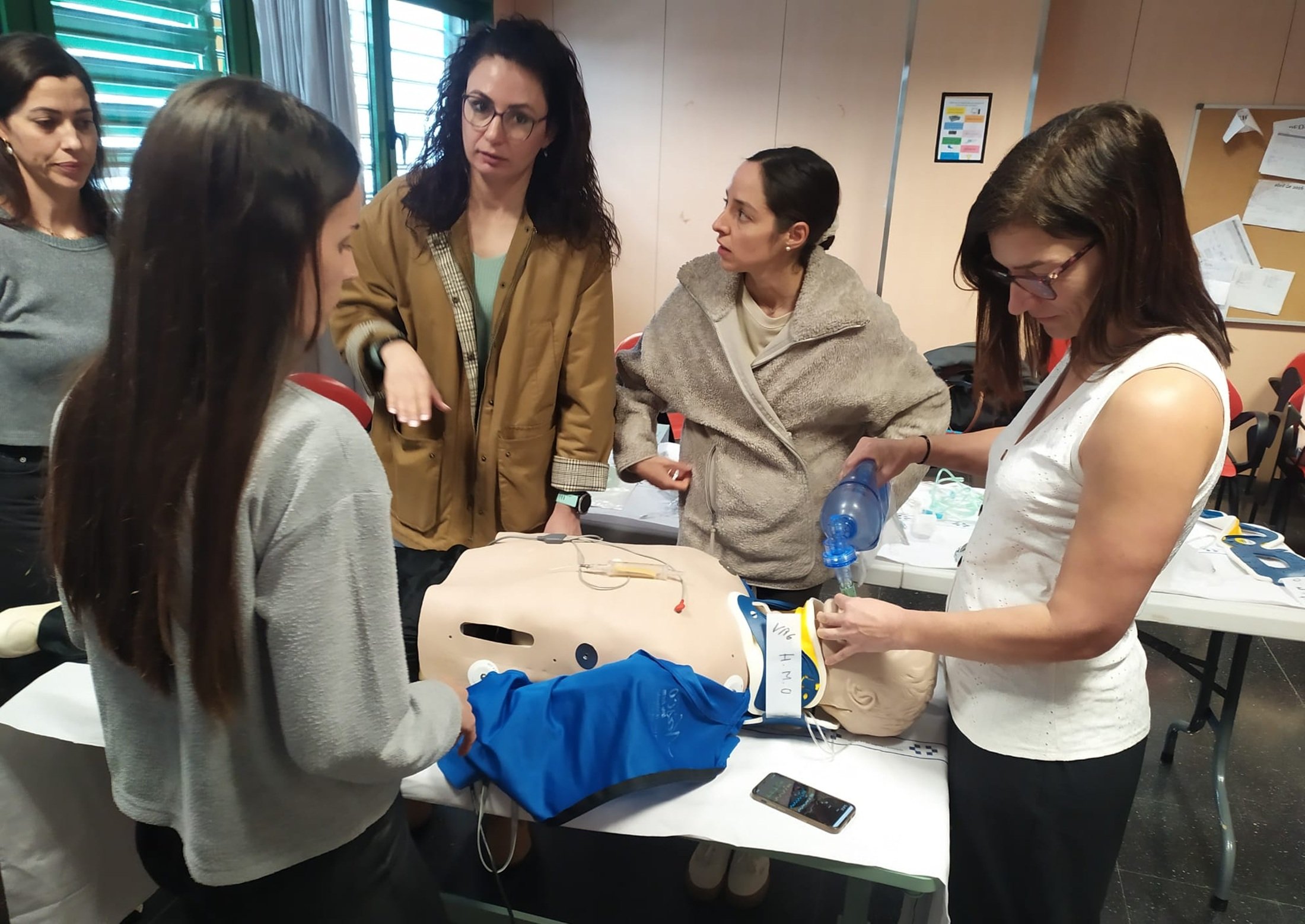 Sesión práctica del curso de Atención Inicial al paciente politraumatizado