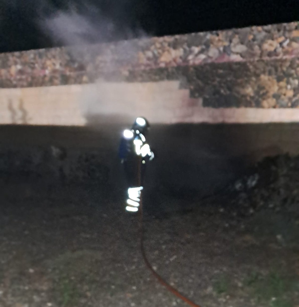 Bomberos actúan en un incendio en una vivienda de Arrieta