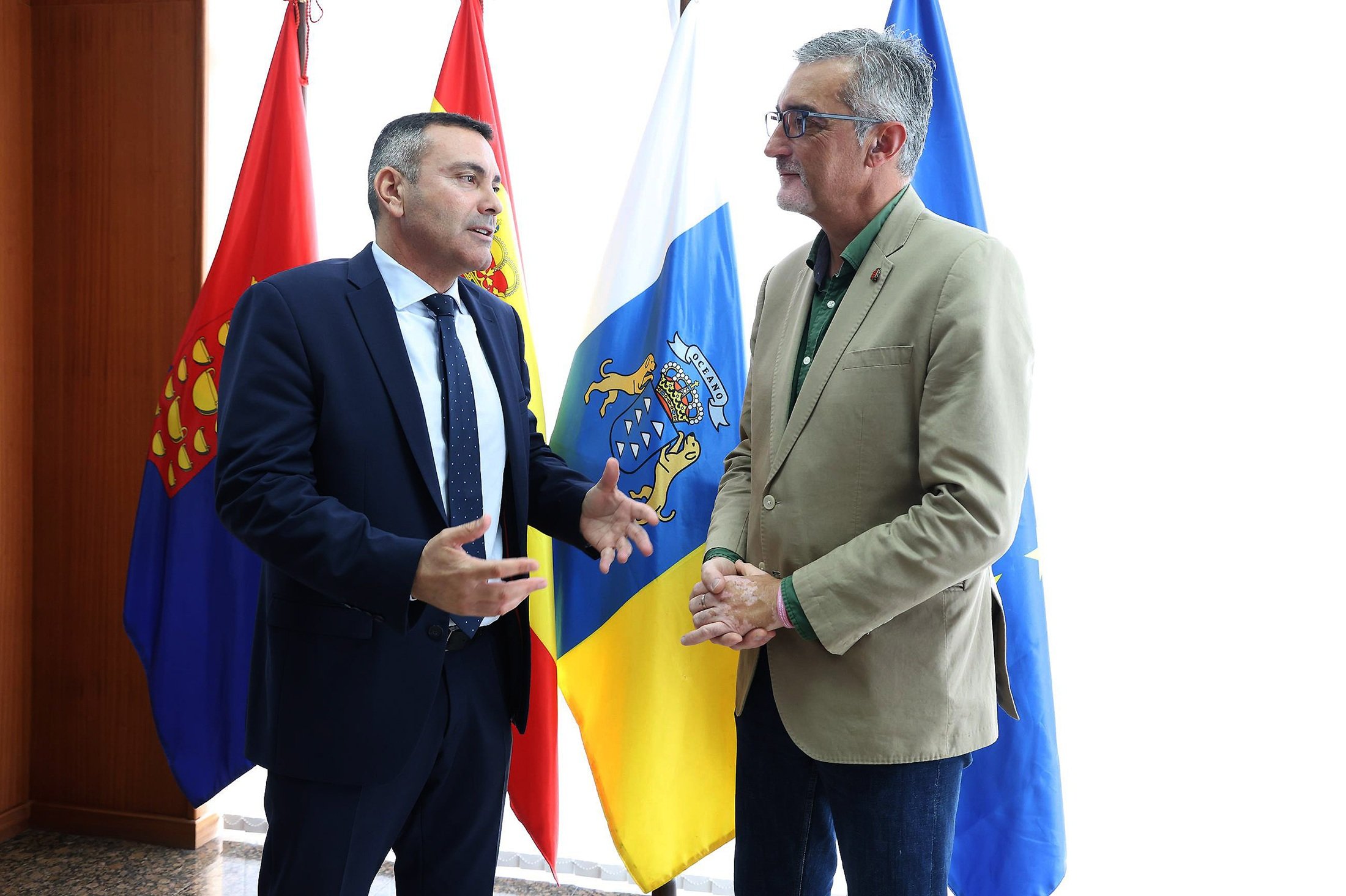 Oswaldo Betancort junto a Marci Acuña