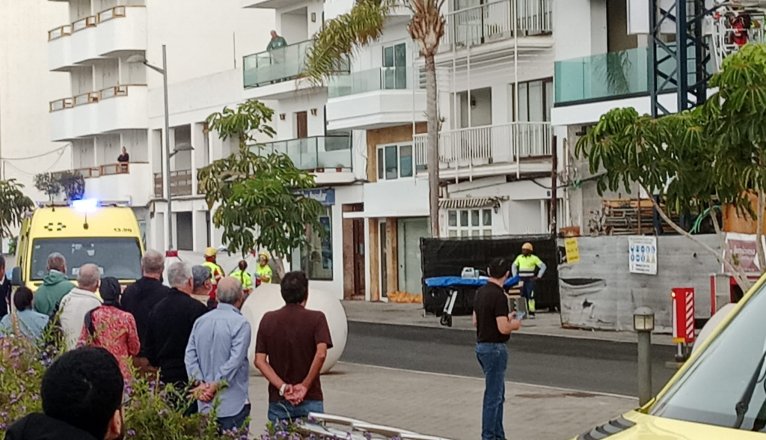 Accident at a construction site in Arrecife. Photo: David Merino. Accident at a construction site in Arrecife. Photo: David Merino.