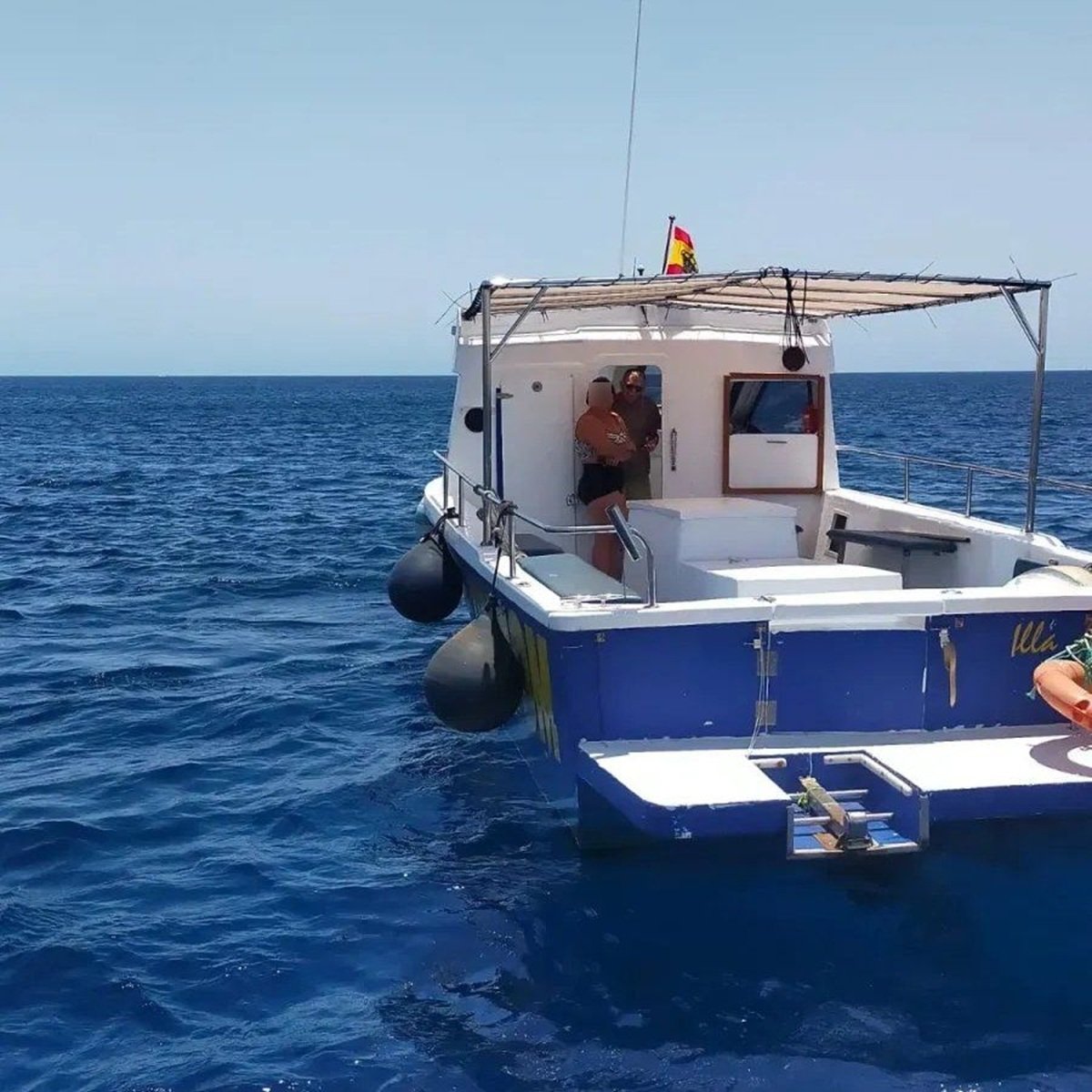 Embarcación que quedó a la deriva cerca de Papagayo