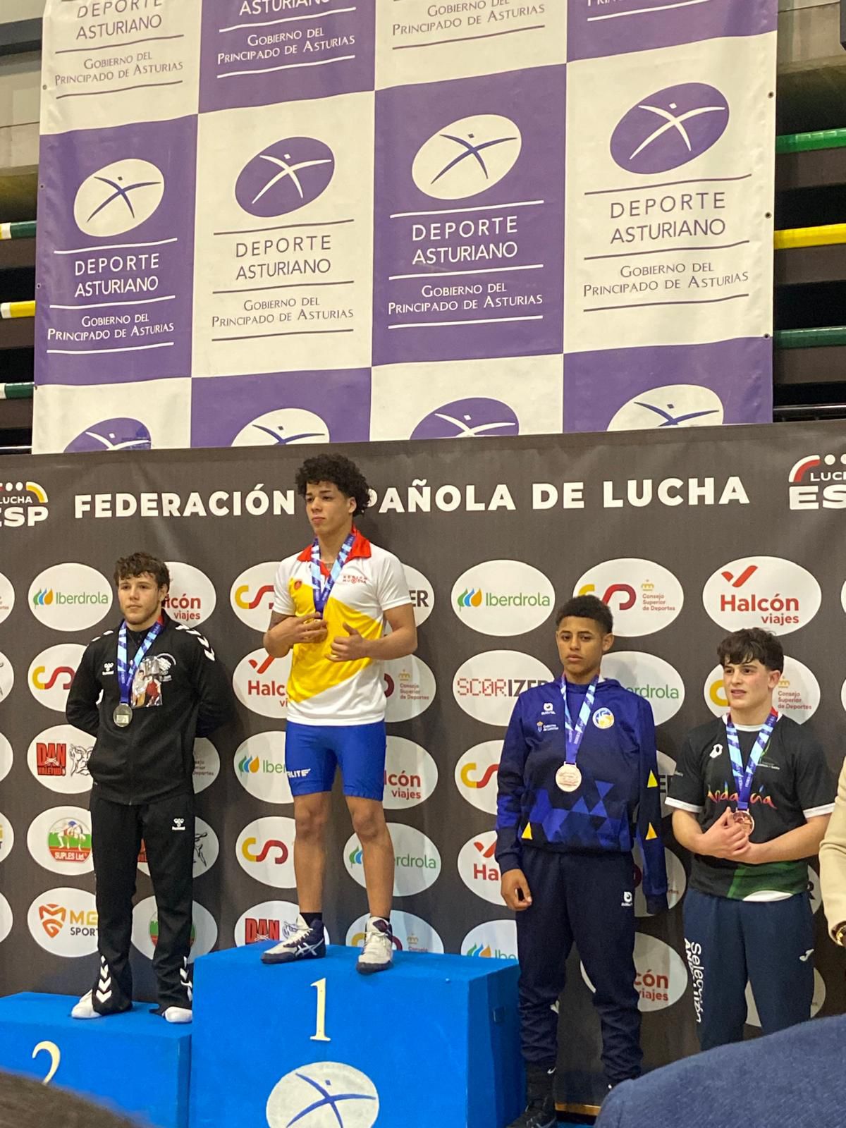 Darrington de la Cruz   bronce