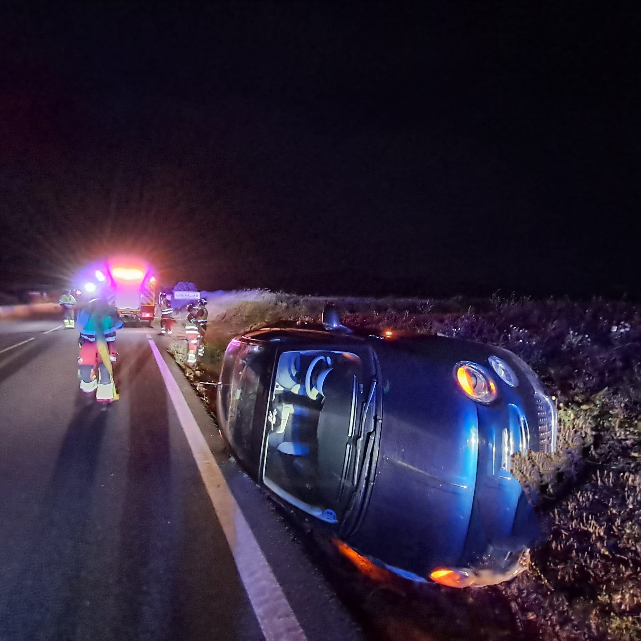 Vuelco entre Los Valles y Teguise.