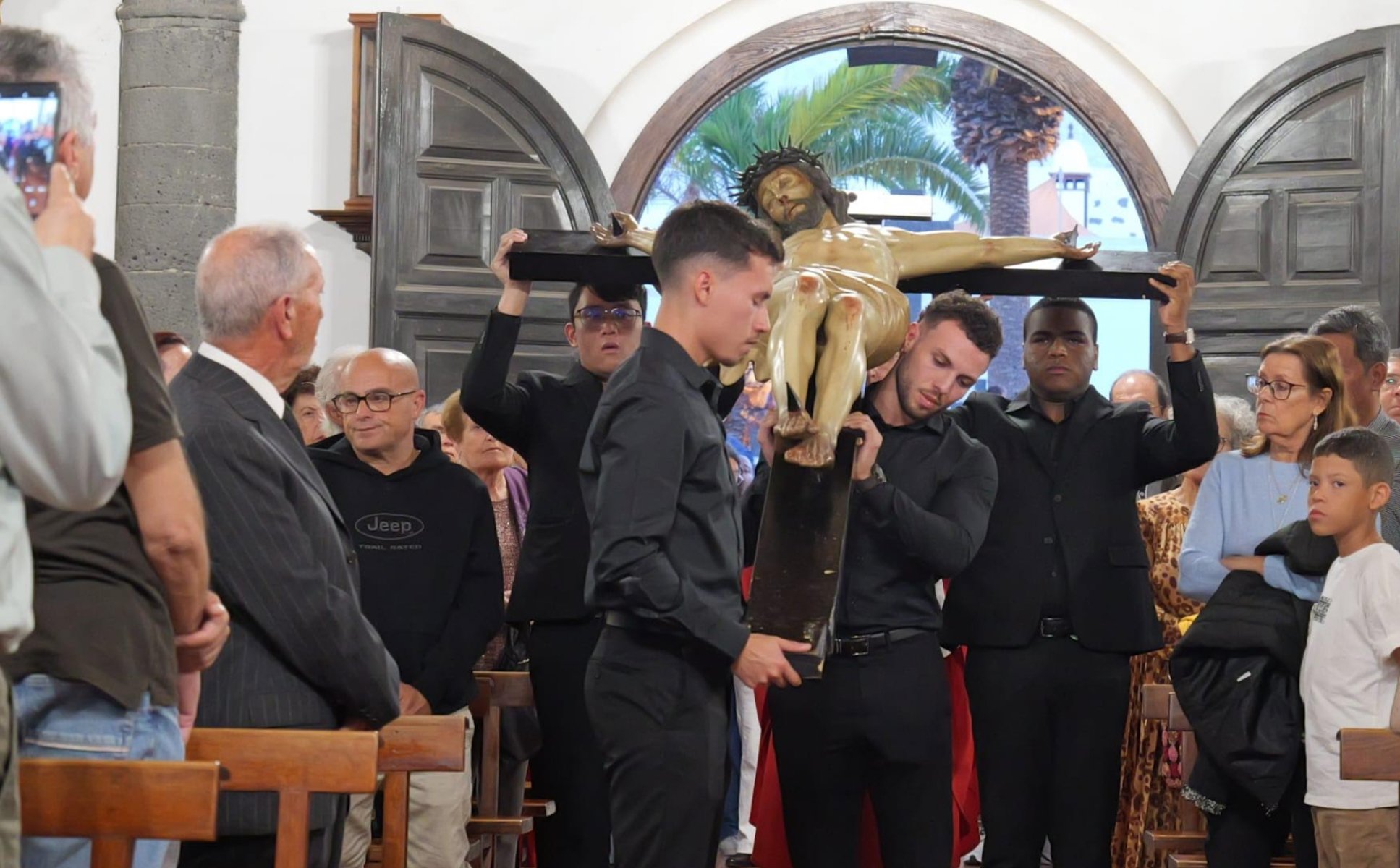 La Iglesia de San Ginés acoge la celebración litúrgica del Viernes Santo La Iglesia de San Ginés acoge la celebración litúrgica del Viernes Santo