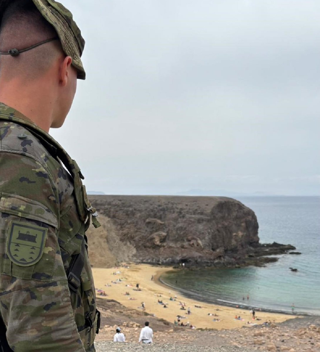Un soldado del Ejército de Tierra en Papagayo Un soldado del Ejército de Tierra en Papagayo