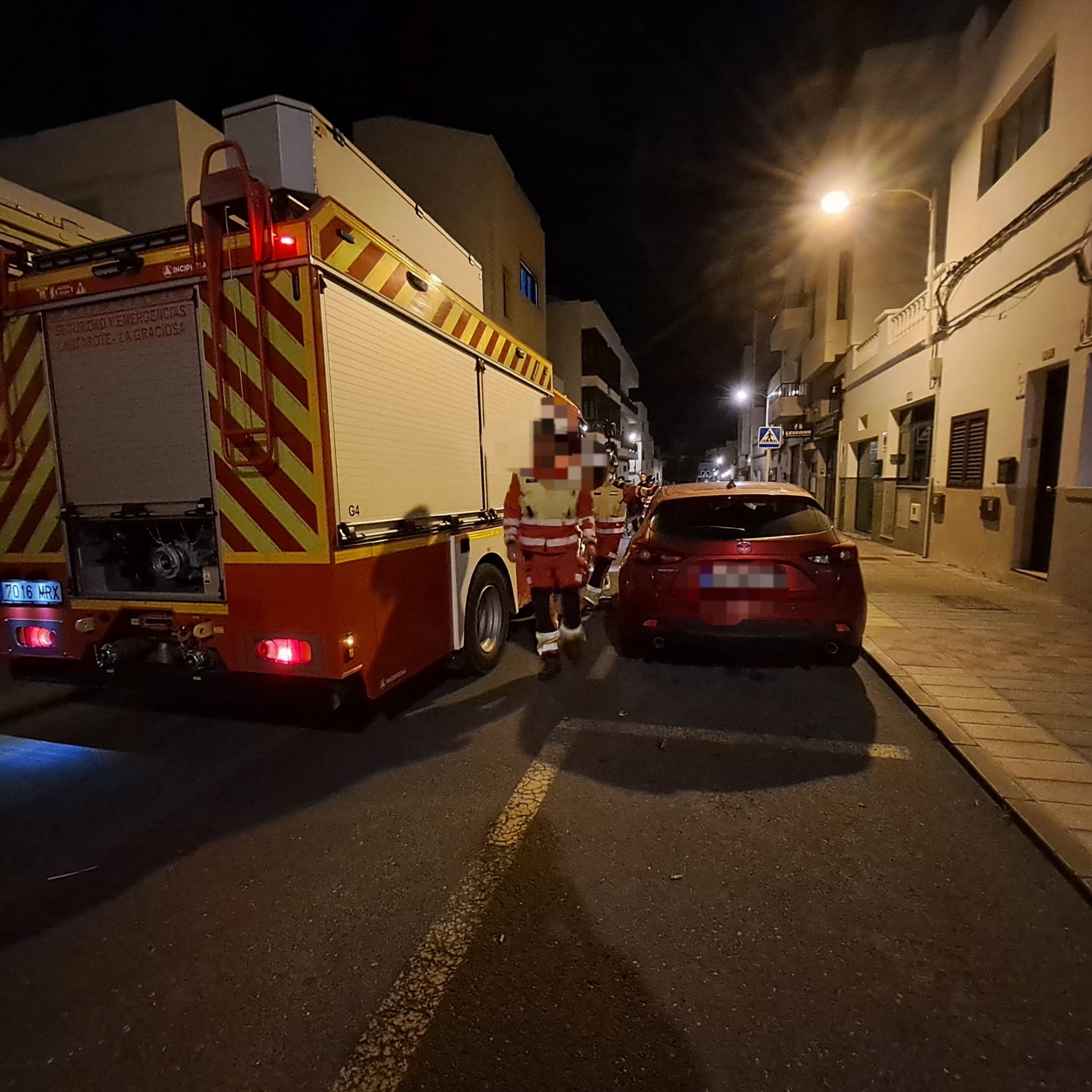 Rescate de una mujer en su casa de Arrecife