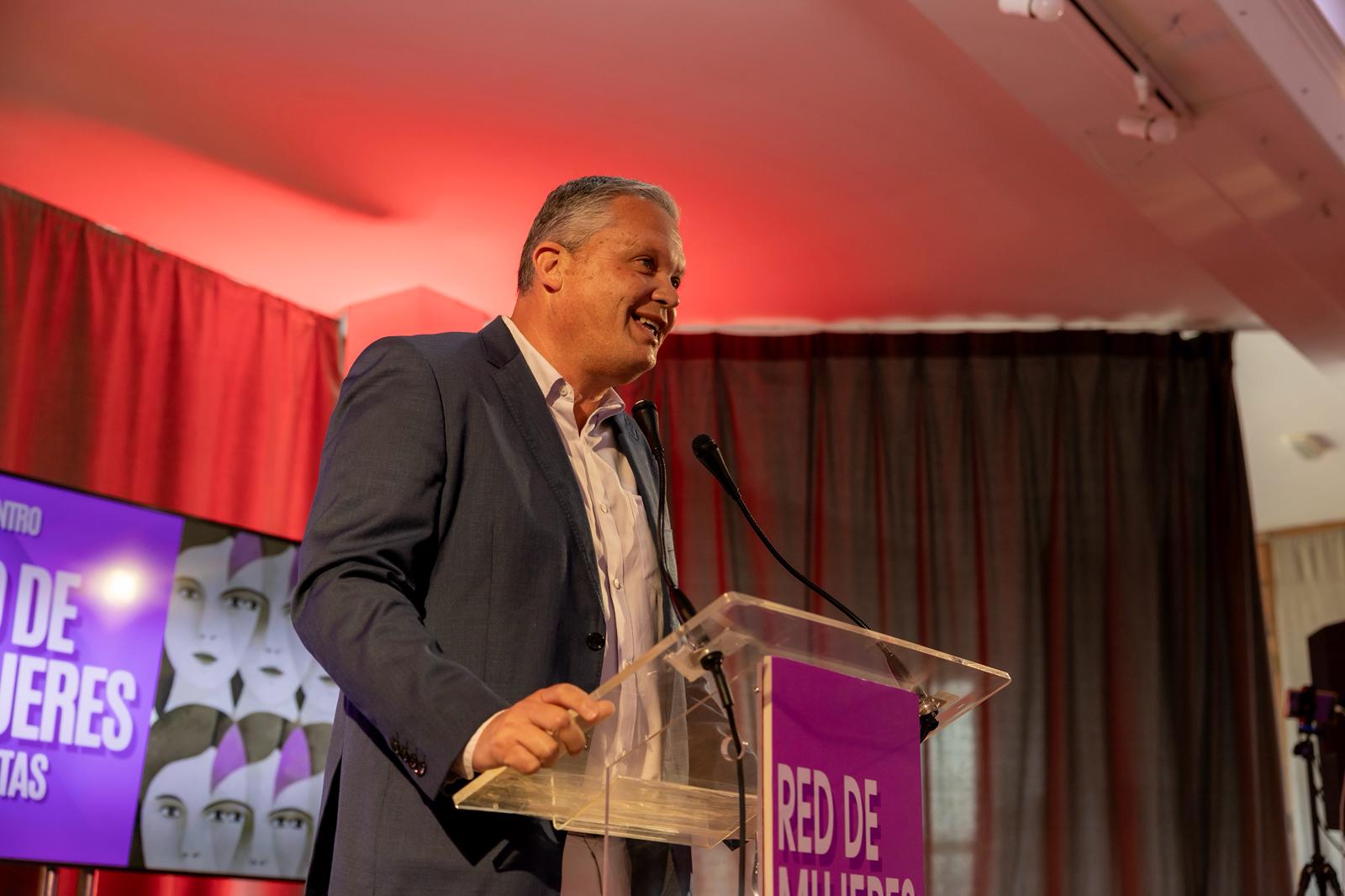 Zapatero inaugura la Escuela Feminista del PSOE de Lanzarote Zapatero inaugura la Escuela Feminista del PSOE de Lanzarote