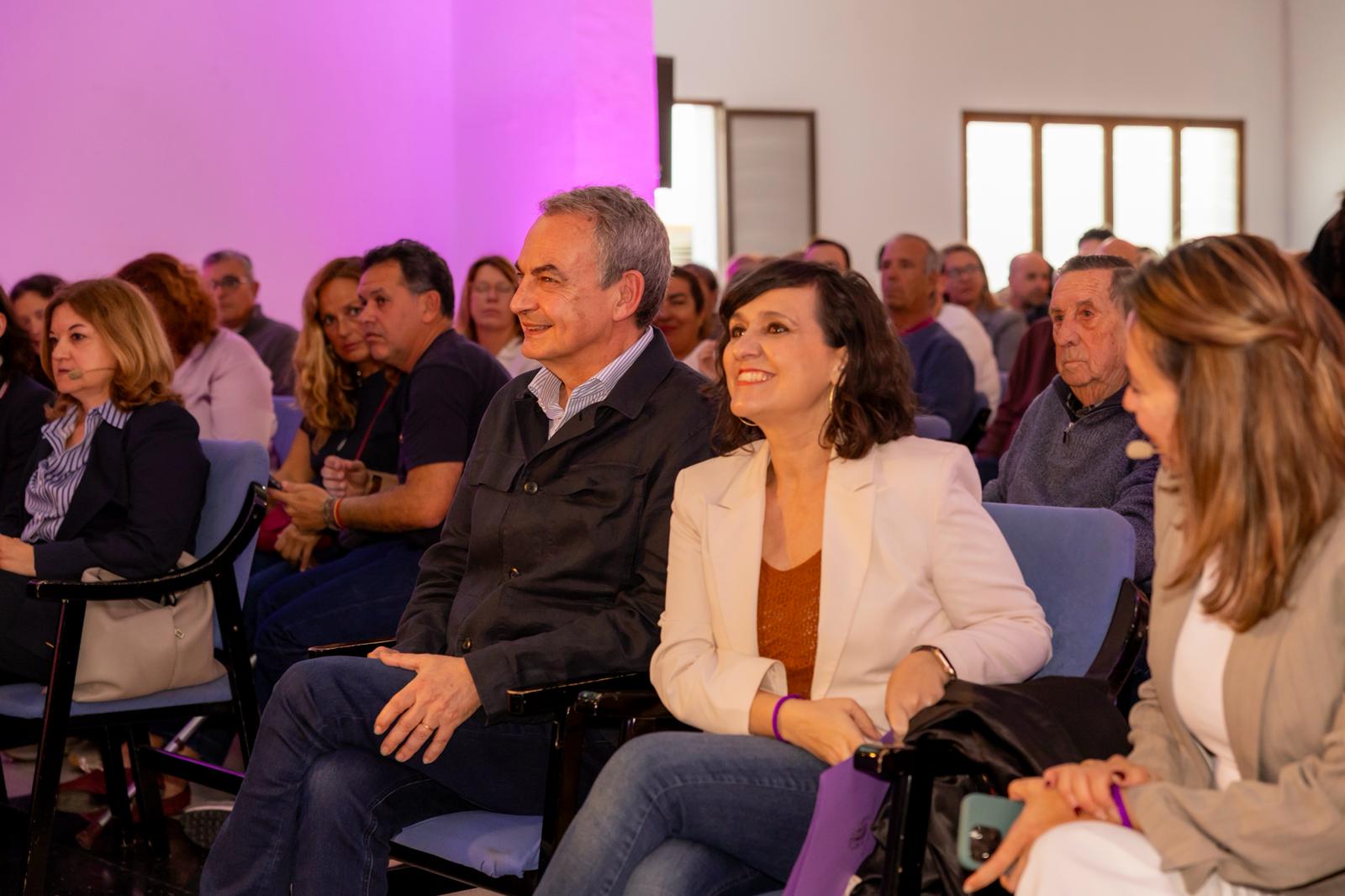 Zapatero inaugura la Escuela Feminista del PSOE de Lanzarote Zapatero inaugura la Escuela Feminista del PSOE de Lanzarote