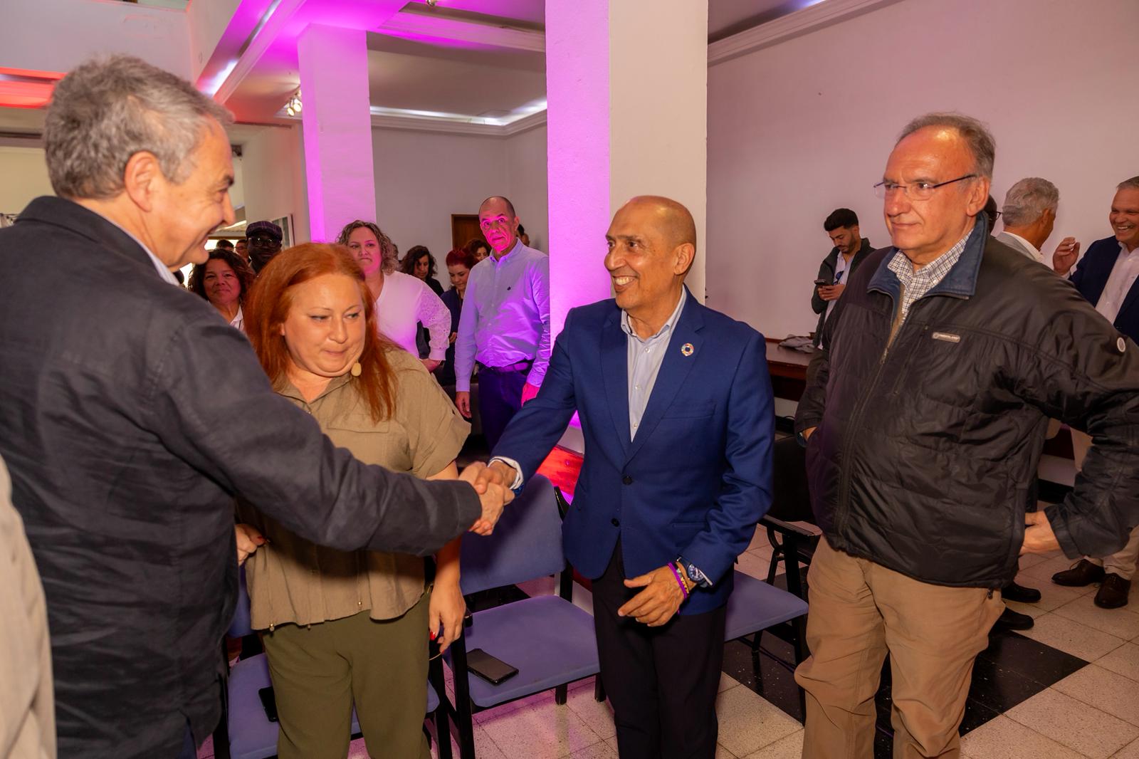 Zapatero inaugura la Escuela Feminista del PSOE de Lanzarote Zapatero inaugura la Escuela Feminista del PSOE de Lanzarote