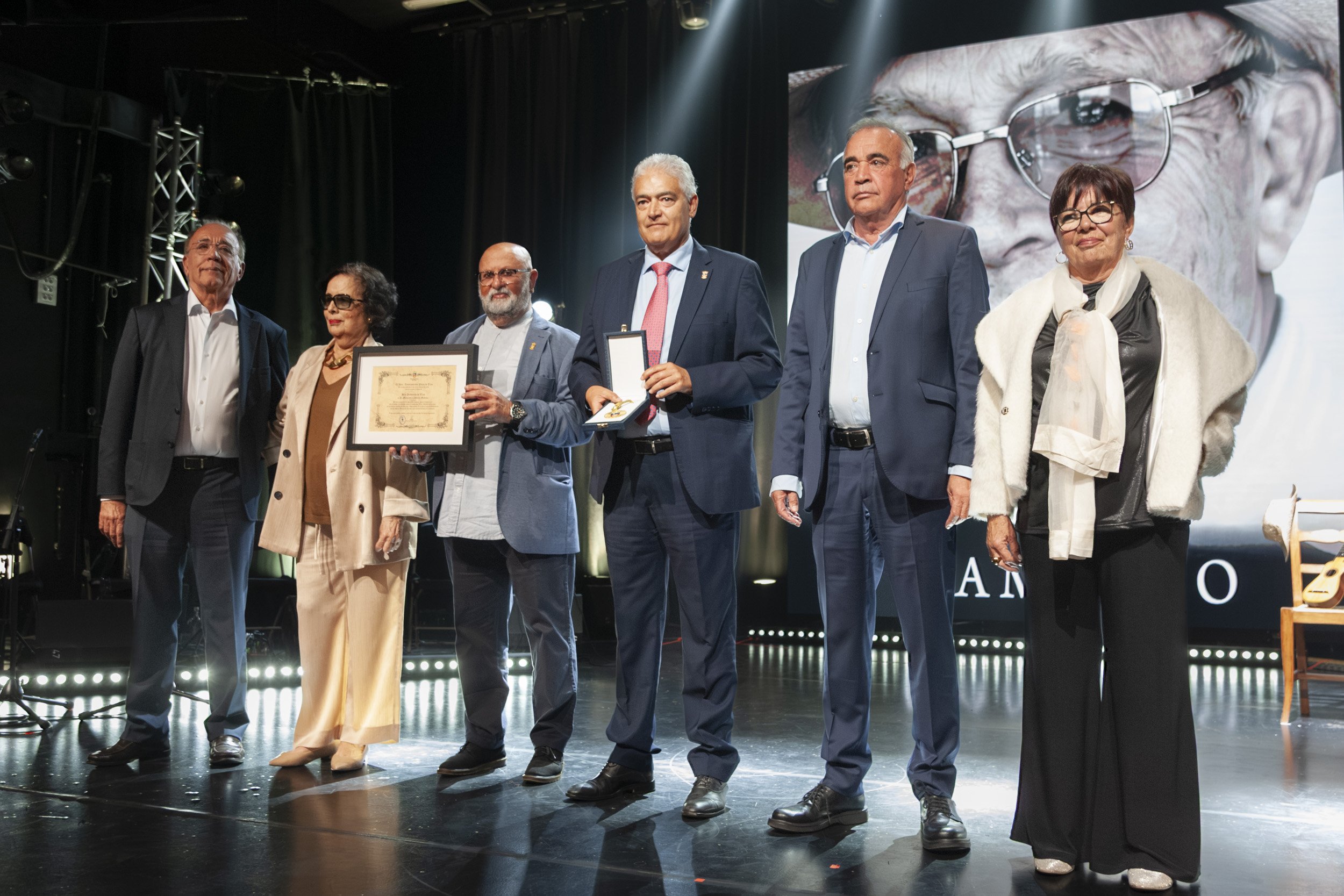 Acto de reconocimiento a Mamerto Cabrera en Tías (Fotos: Juan Mateos) Acto de reconocimiento a Mamerto Cabrera en Tías (Fotos: Juan Mateos)