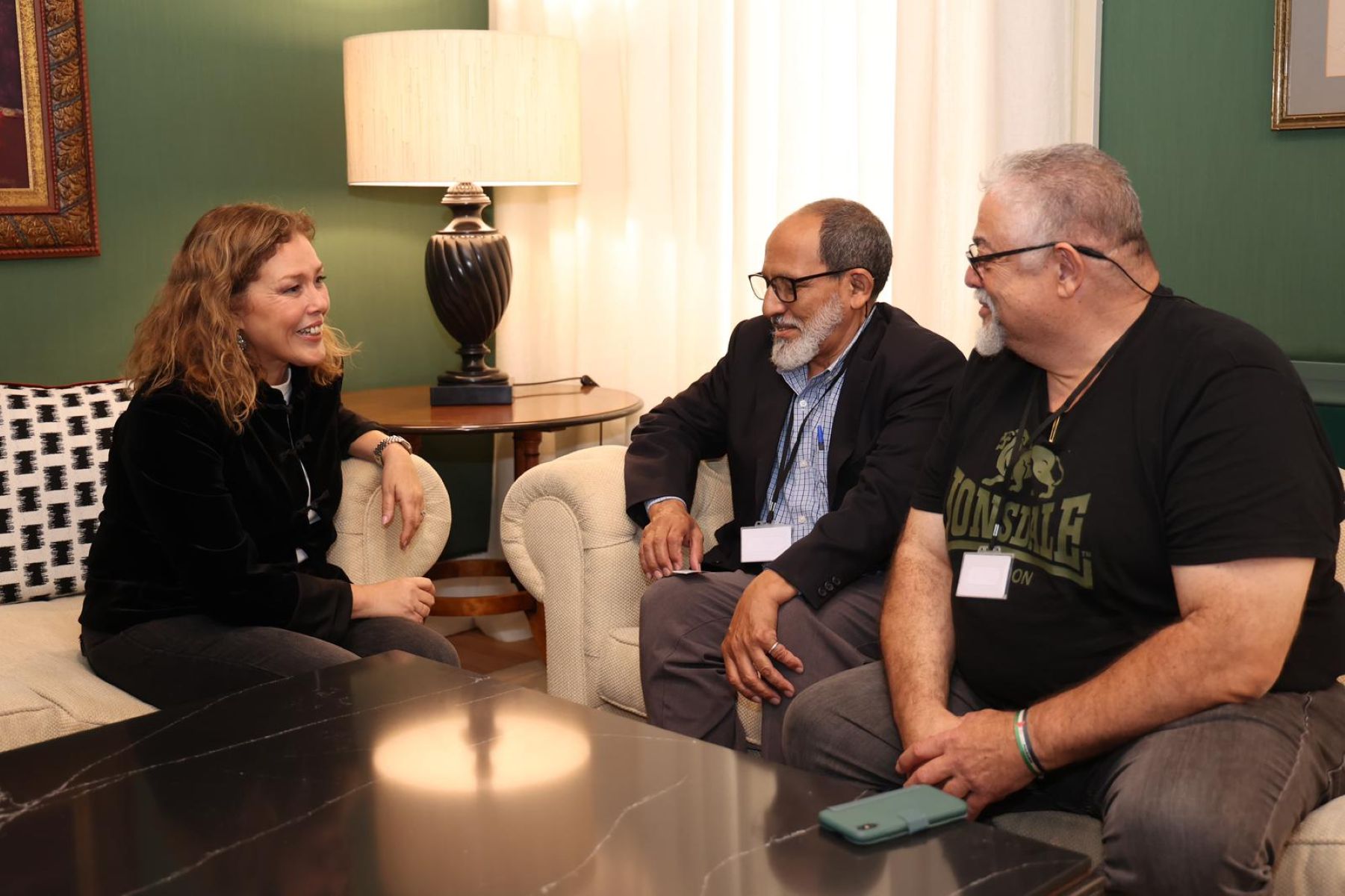 Reunión de Pérez con el Frente Polisario y de la Asociación Canaria de Amistad con el Pueblo Saharaui