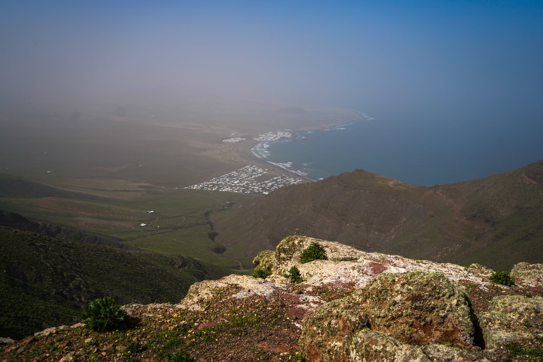 Episodio de calima en Lanzarote. Foto: Andrea Domínguez.
