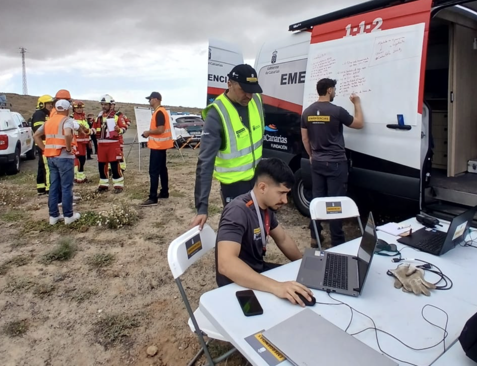 Simulacro de un accidente aéreo en Lanzarote. Fotos: 112 Canarias.