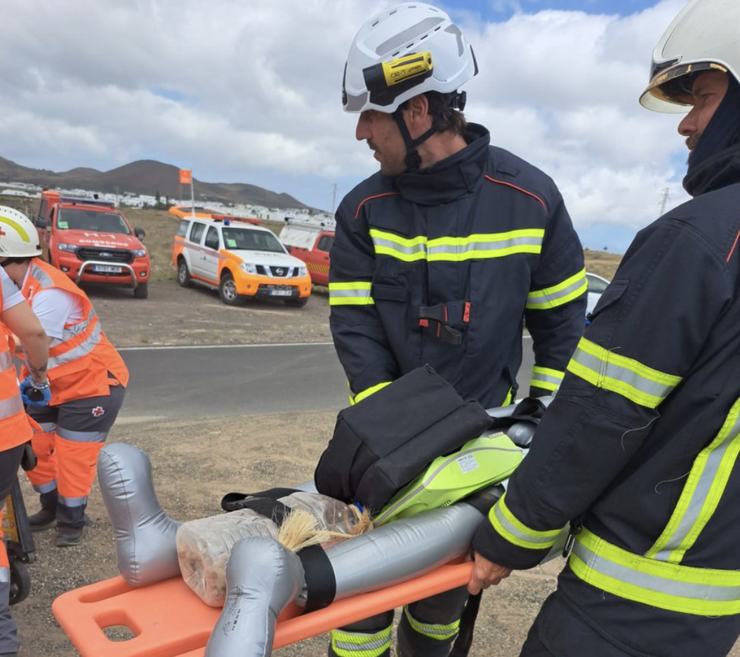 Simulacro de un accidente aéreo en Lanzarote. Fotos: 112 Canarias.