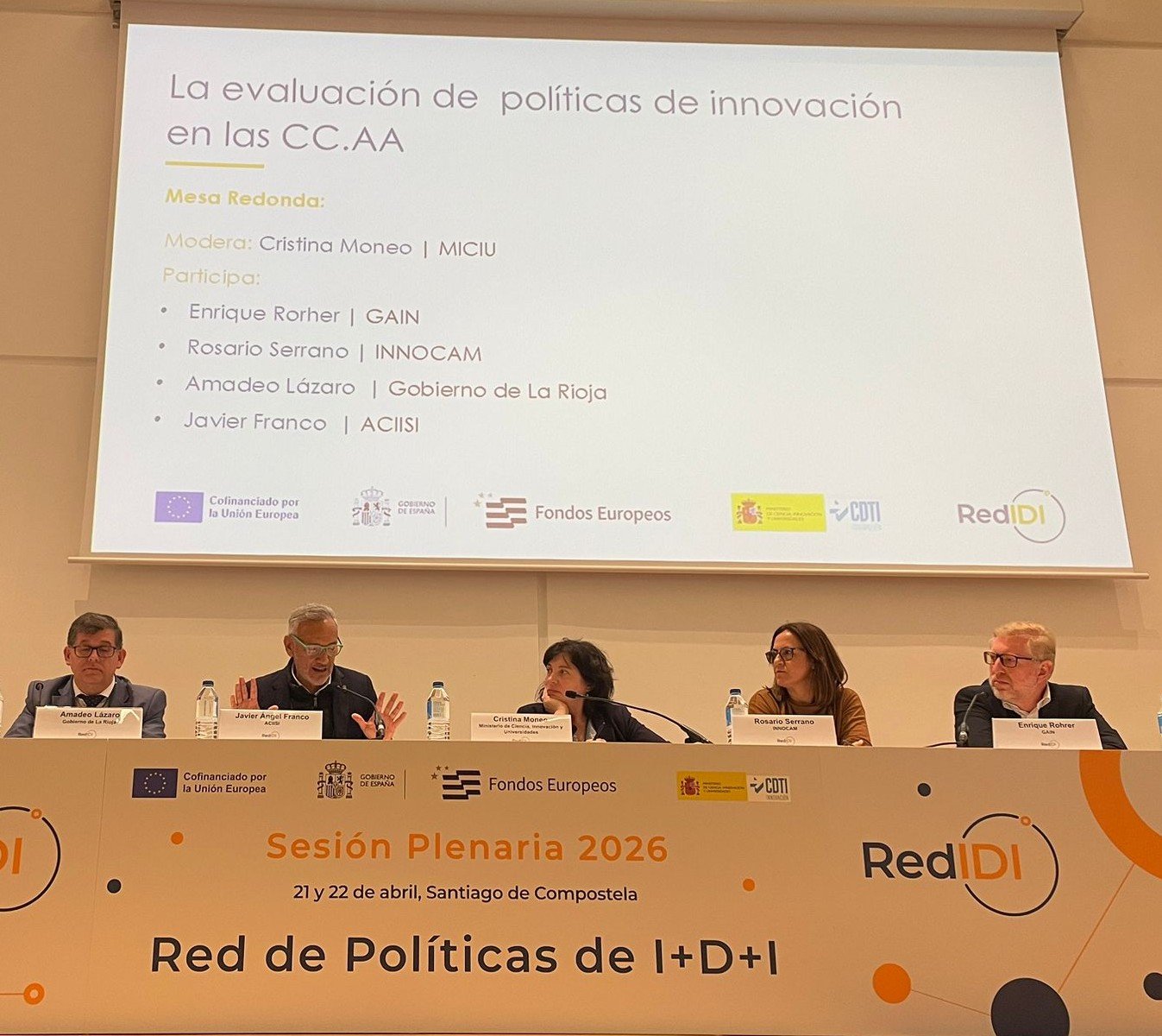Mesa redonda sobre la evaluación de políticas de innovación en las comunidades autónomas.