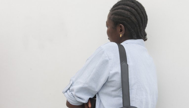 Suikeina en la cola de la Federación de Migrantes de Lanzarote. Foto: Juan Mateos.