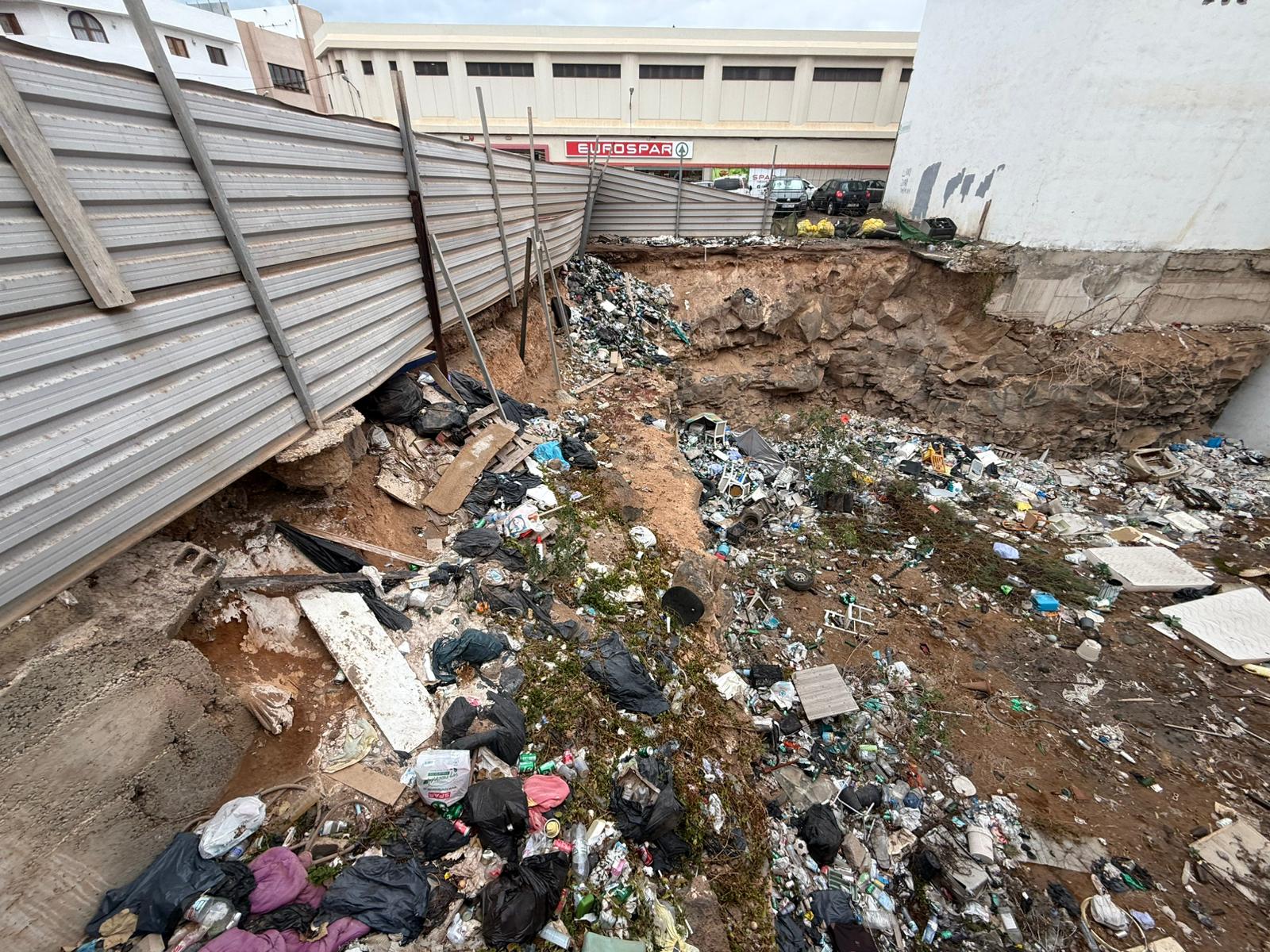 Imágenes del solar en Arrecife