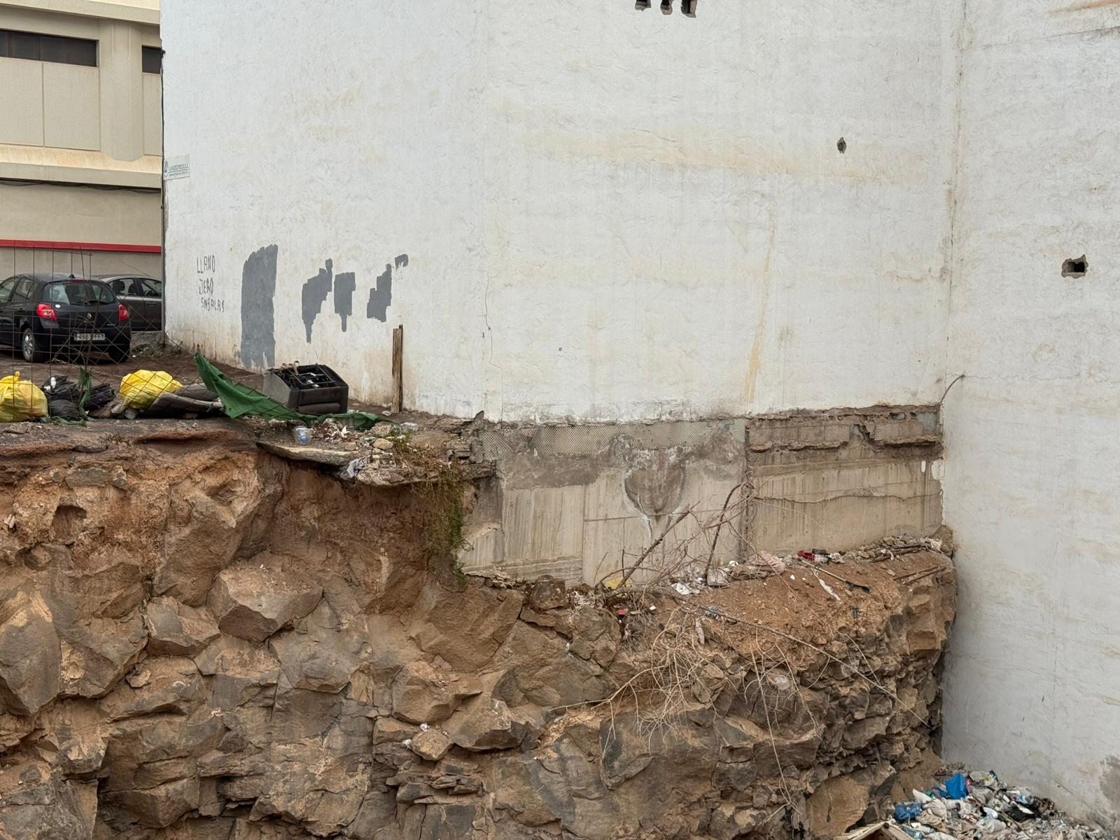 Imágenes del solar en Arrecife