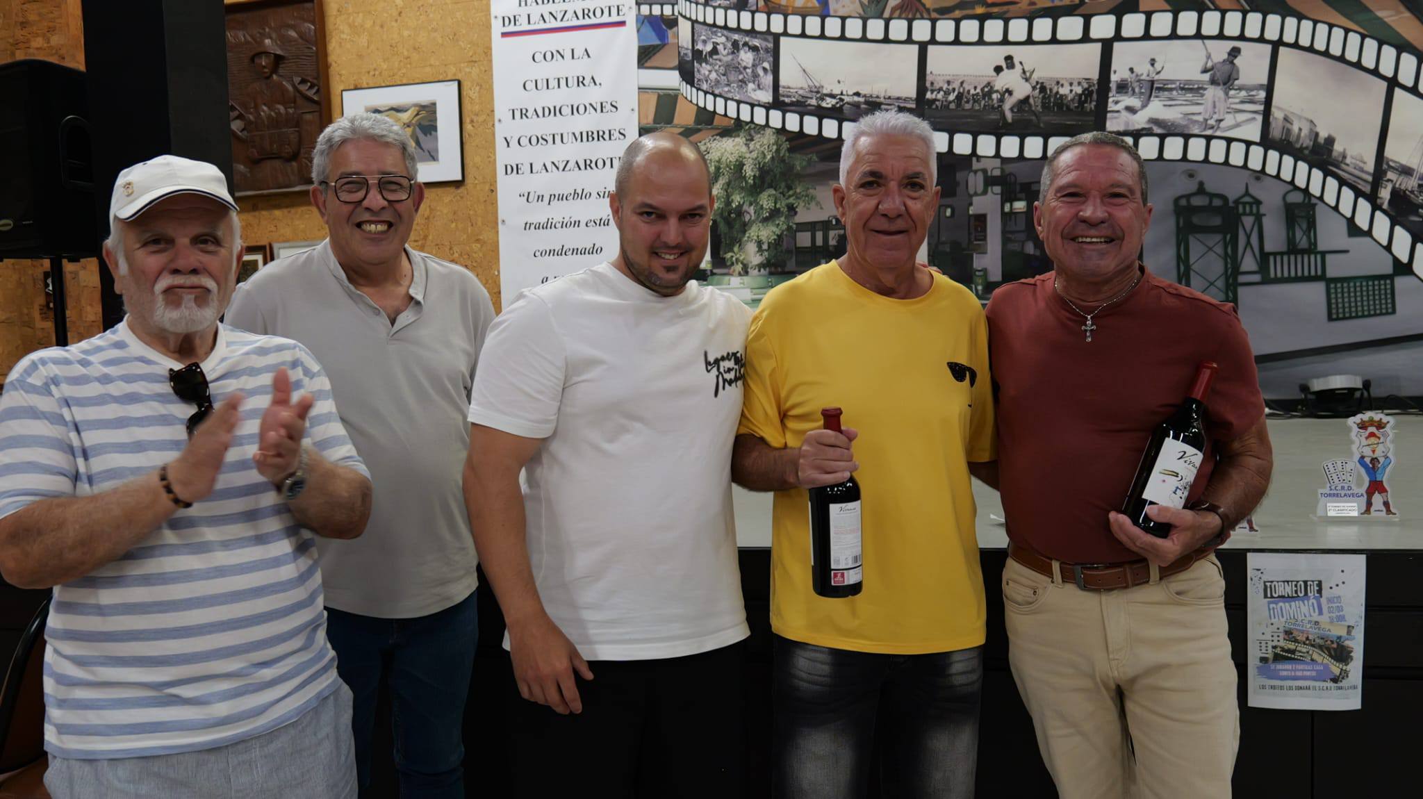 'Tercer Torneo de Dominó'