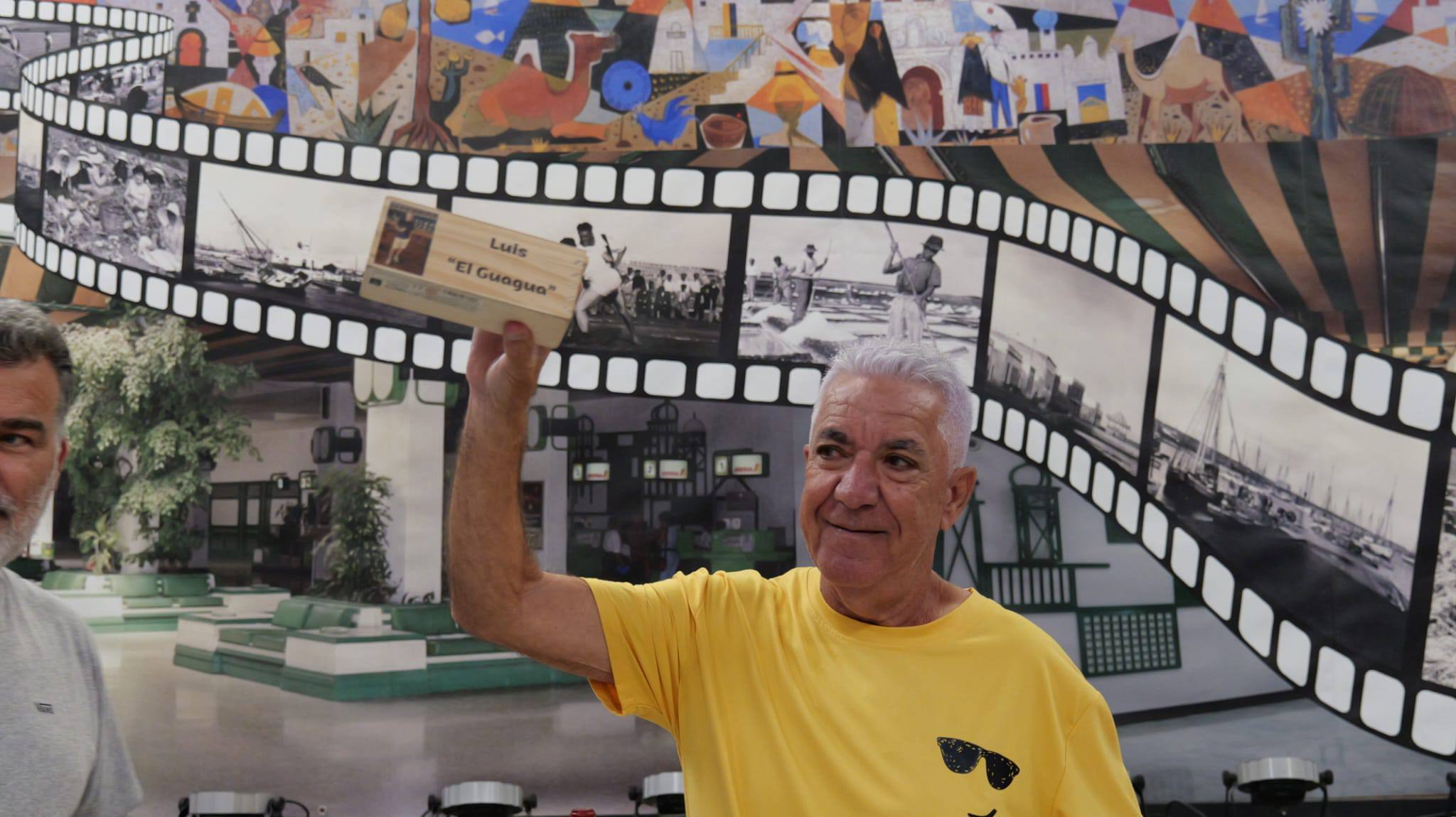 'Tercer Torneo de Dominó'