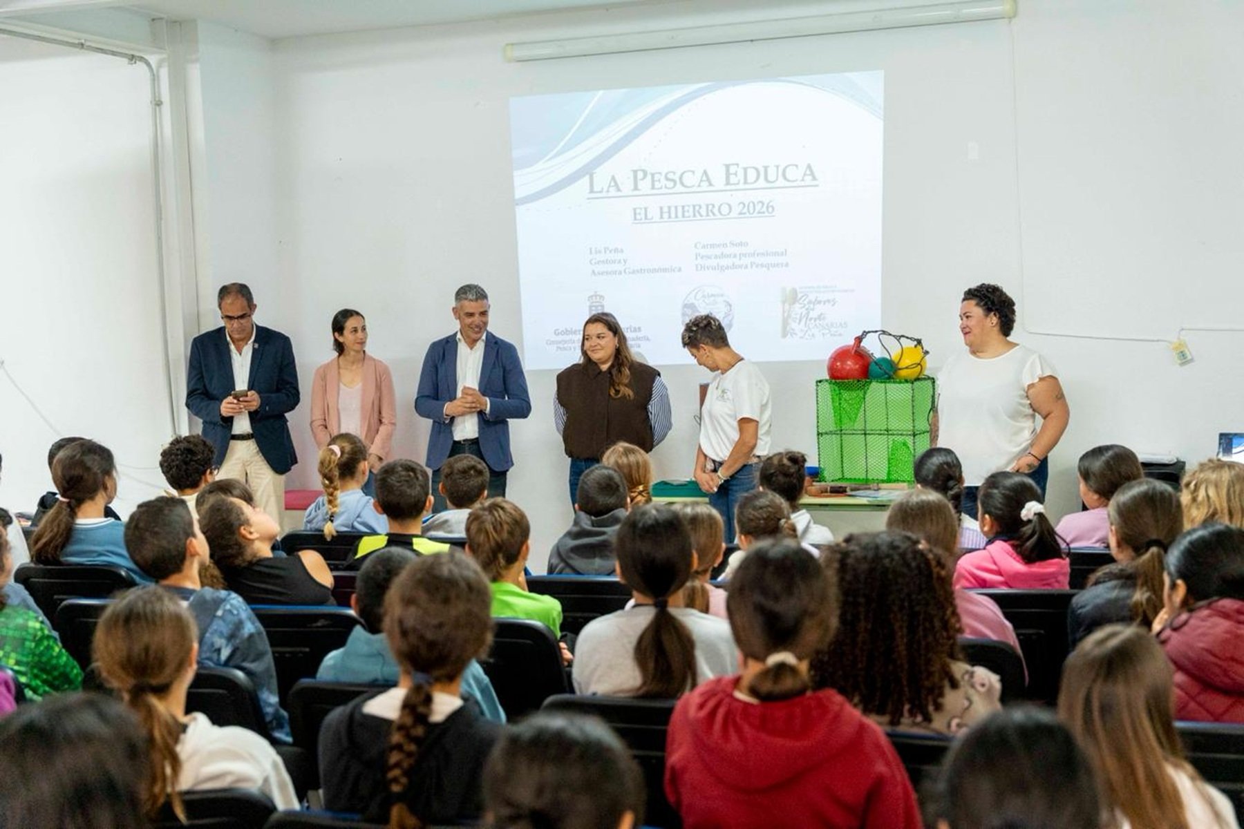 Inauguración del proyecto 'La pesca educa' en Valverde.