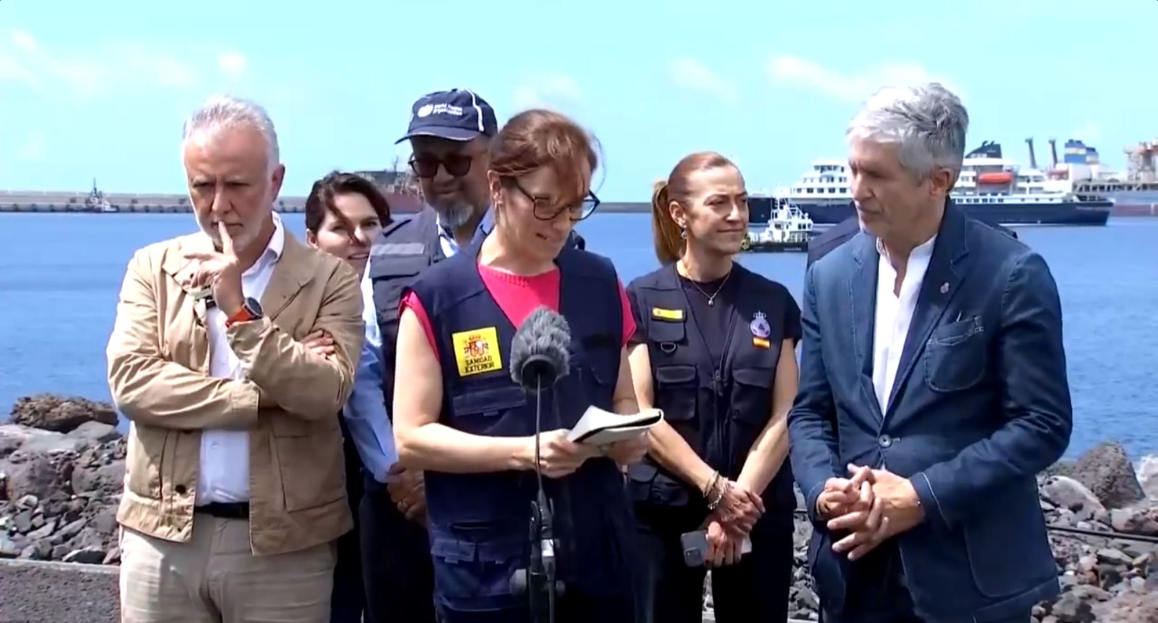 La ministras de Sanidad, Mónica García, en rueda de prensa en Tenerife 