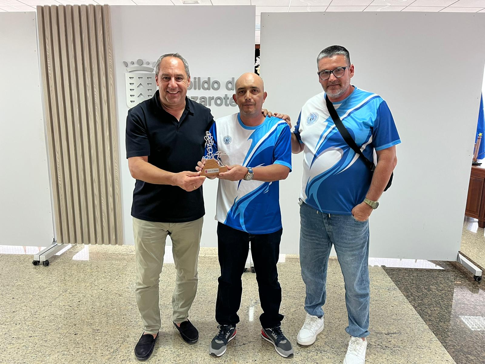 Recepción al Club Tanaga