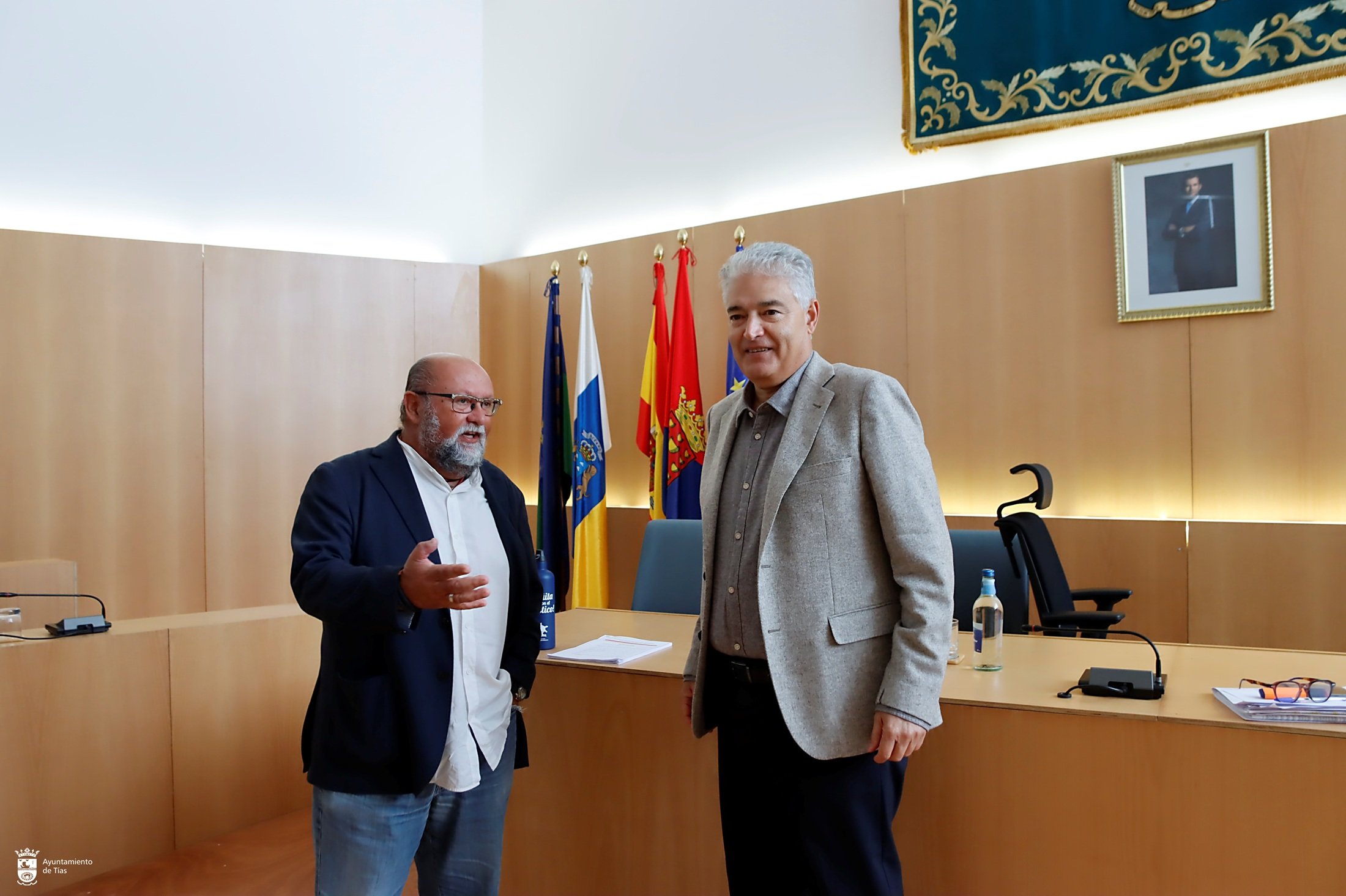 El concejal Nicolás Saavedra y el alcalde José Juan Cruz