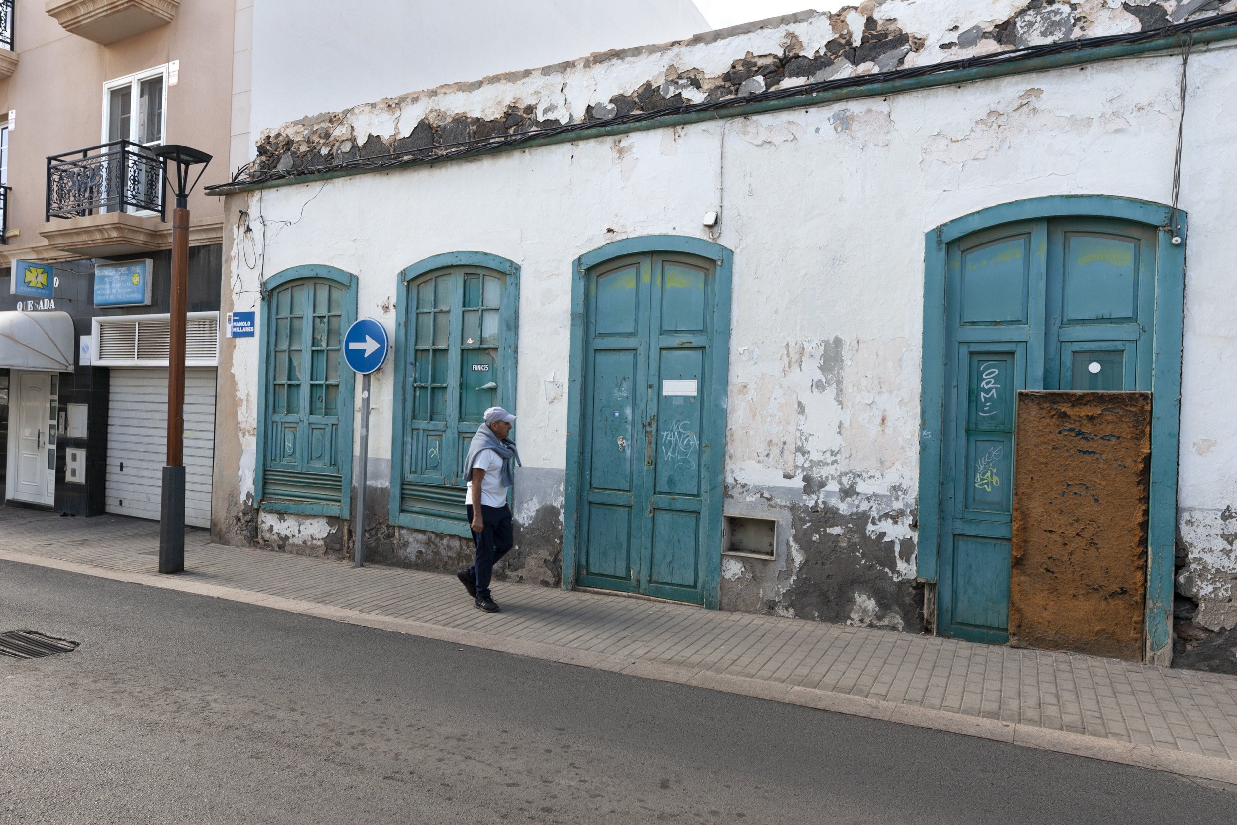 Arrecife y sus inmuebles abandonados. Fotos: Juan Mateos.