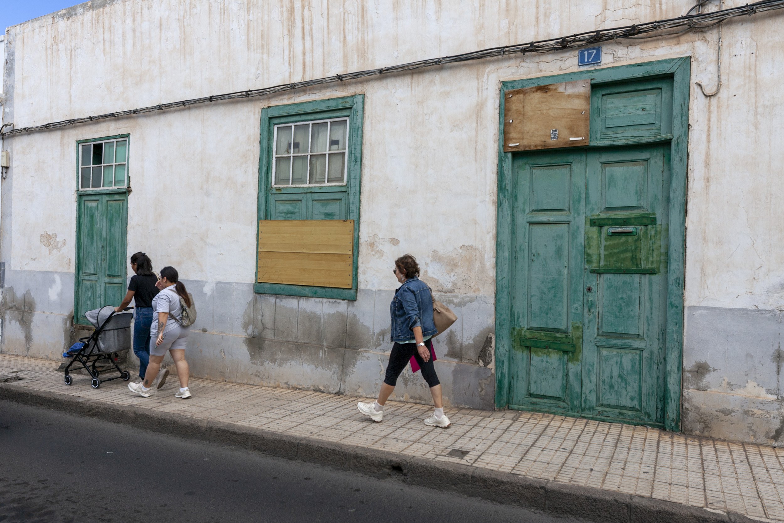 Arrecife y sus inmuebles abandonados. Fotos: Juan Mateos.