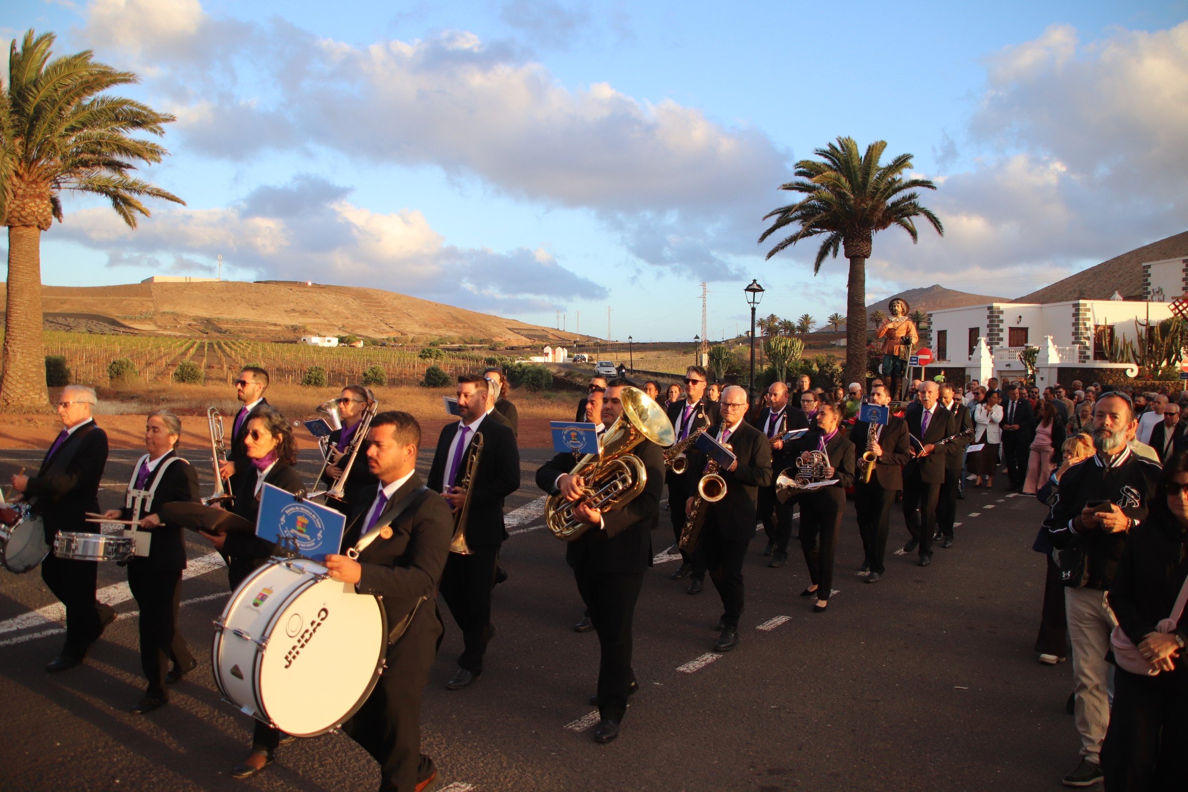 Uga celebra la misa y la procesión en honor a San Isidro Labrador