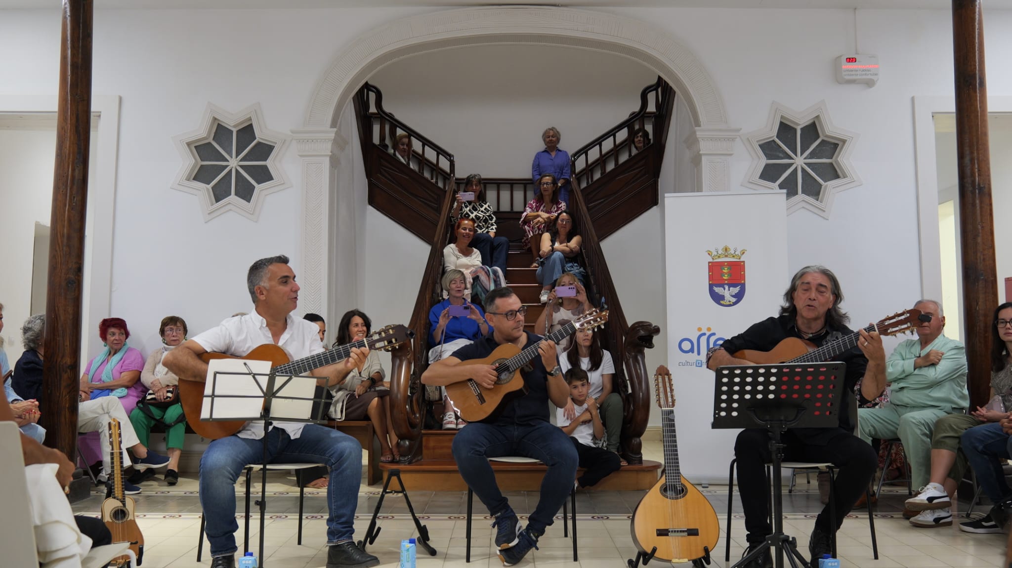 Arrecife se convierte en refugio de la música con el concierto 'Mano a mano' 