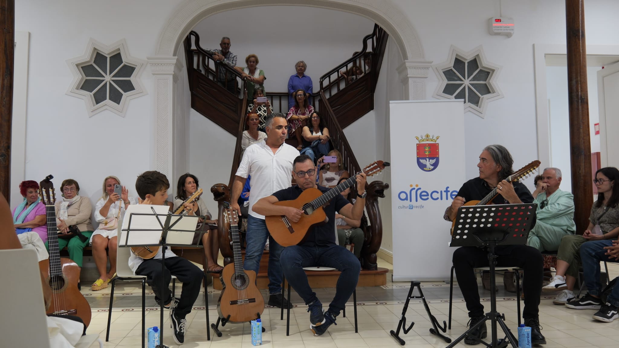 Arrecife se convierte en refugio de la música con el concierto 'Mano a mano' 