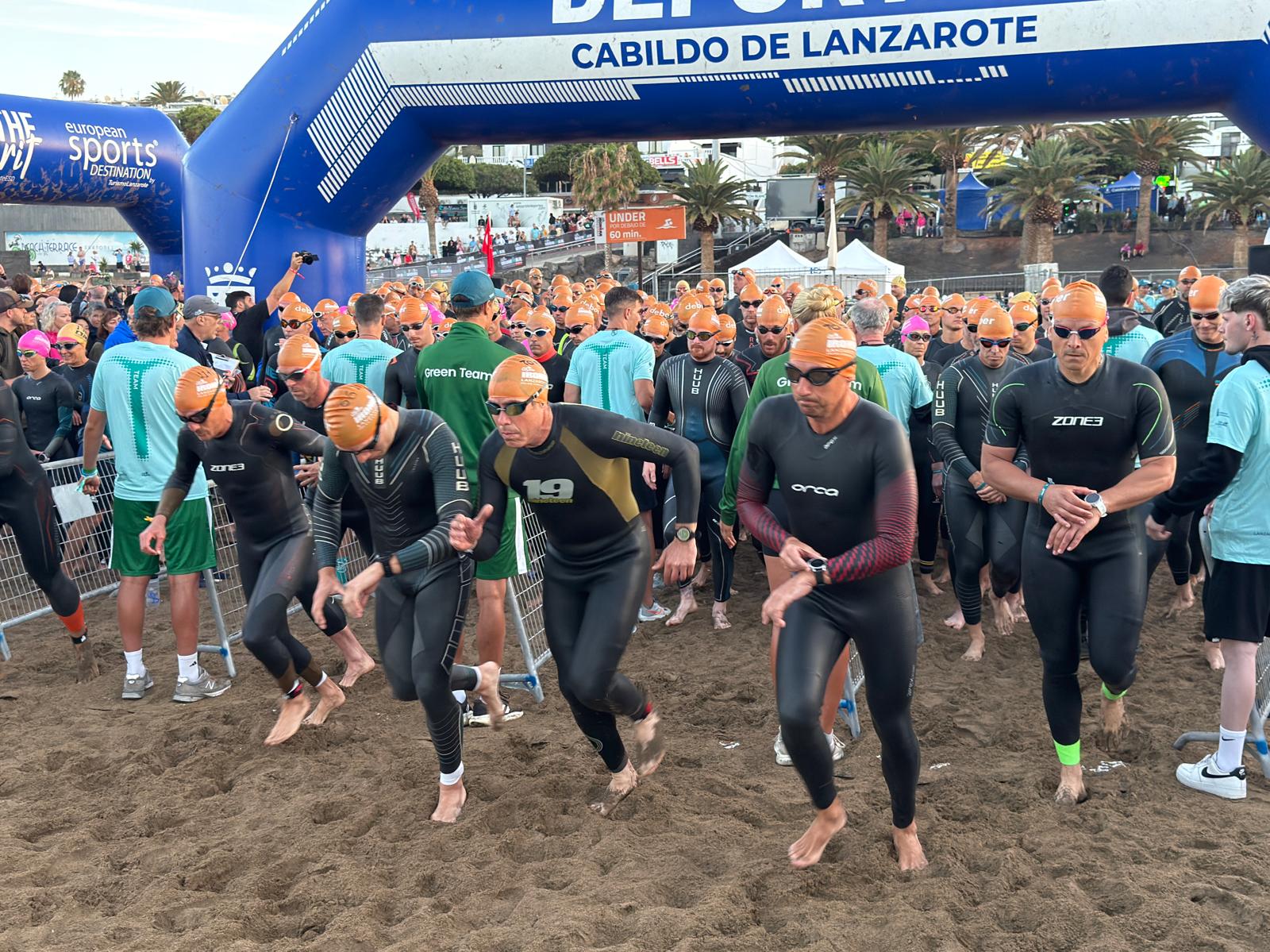 Arranca la 34º edición del IRONMAN Lanzarote. Fotos: La Voz. Arranca la 34º edición del IRONMAN Lanzarote. Fotos: La Voz.