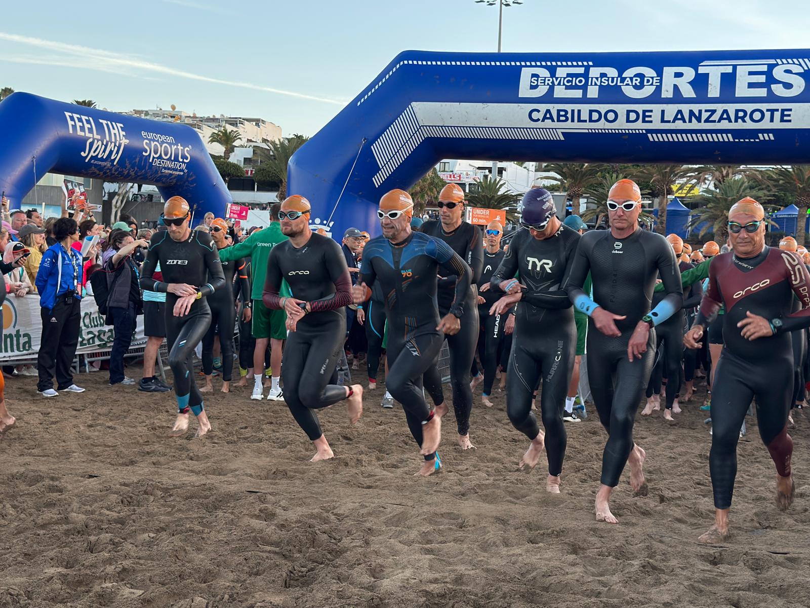 Arranca la 34º edición del IRONMAN Lanzarote. Fotos: La Voz. Arranca la 34º edición del IRONMAN Lanzarote. Fotos: La Voz.