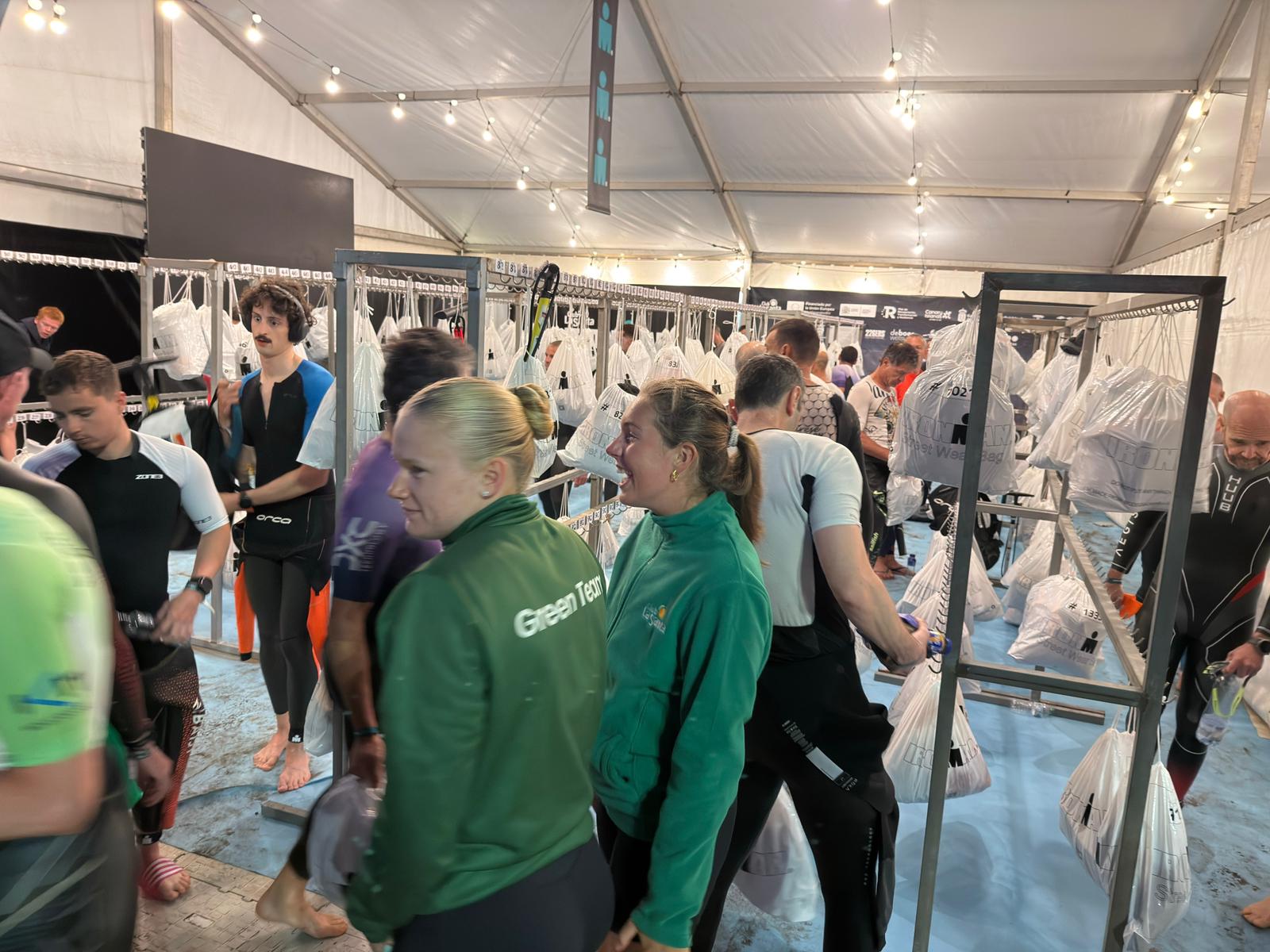 Arranca la 34º edición del IRONMAN Lanzarote. Fotos: La Voz. Arranca la 34º edición del IRONMAN Lanzarote. Fotos: La Voz.