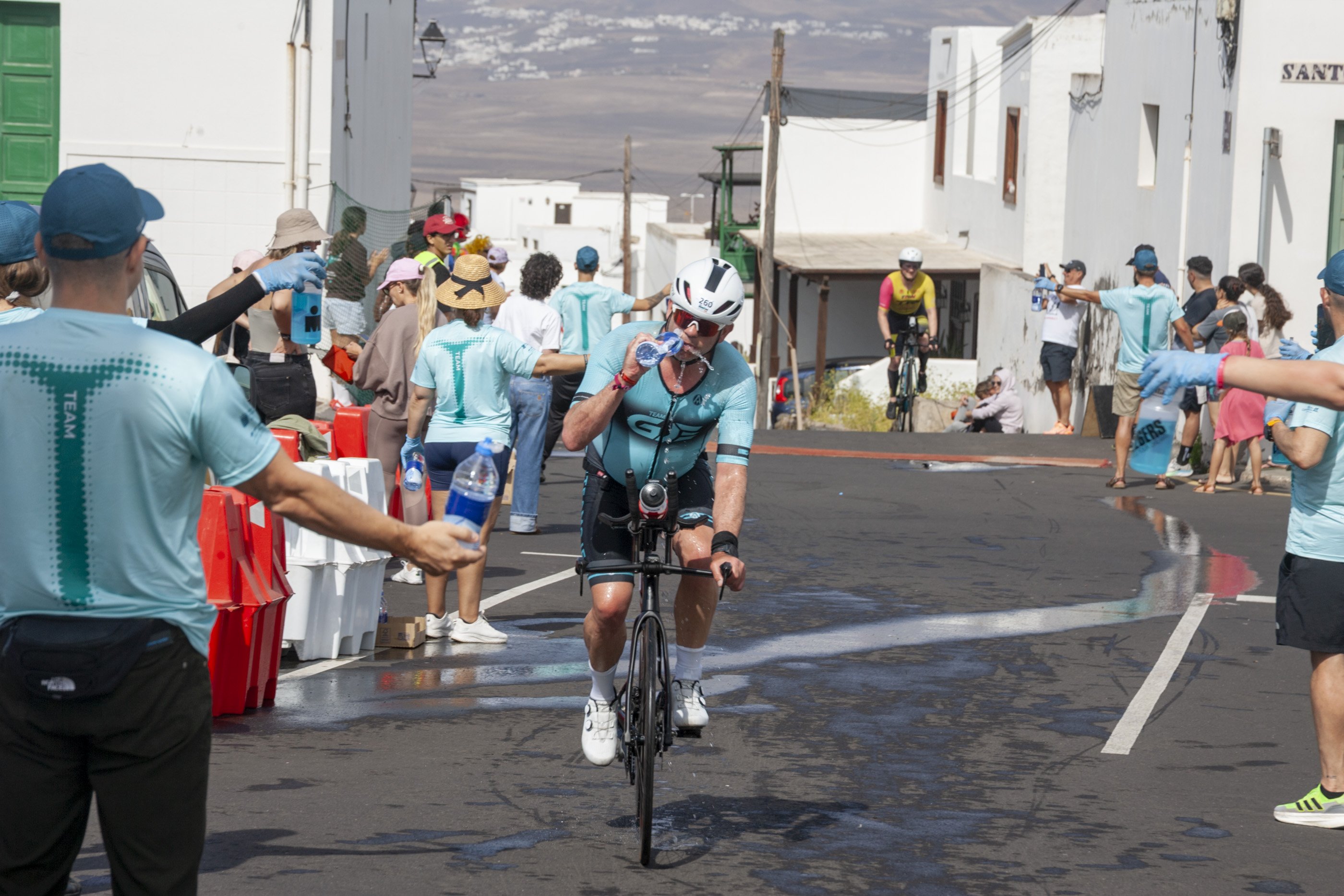 IRONMAN 2026. Fotos: Juan Mateos y La Voz. IRONMAN 2026. Fotos: Juan Mateos y La Voz.