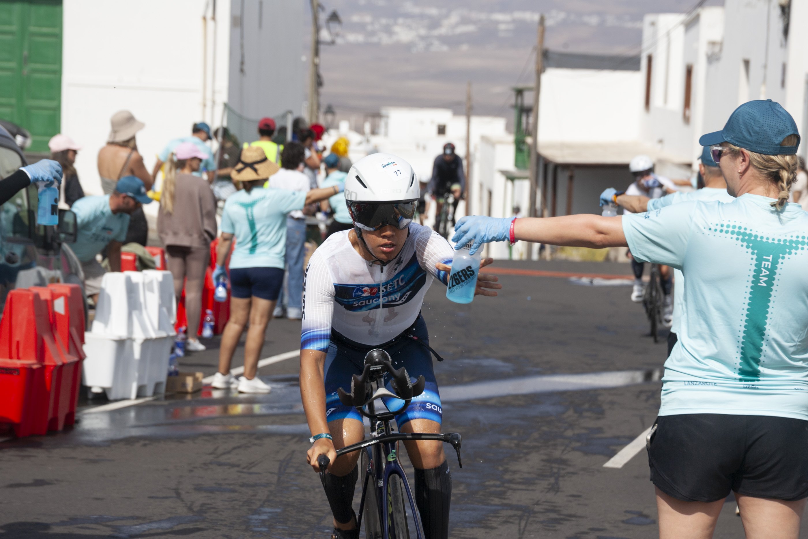 IRONMAN 2026. Fotos: Juan Mateos y La Voz. IRONMAN 2026. Fotos: Juan Mateos y La Voz.