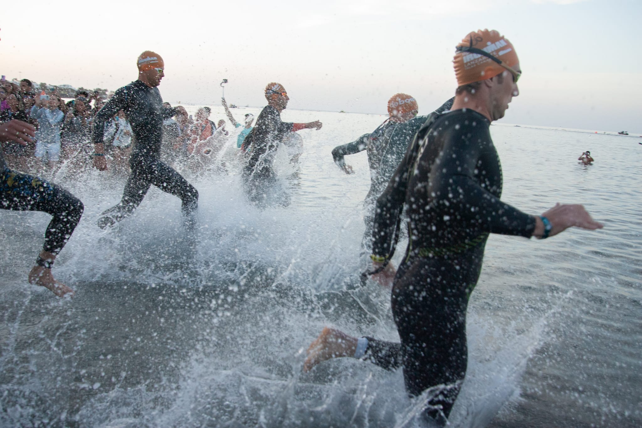 IRONMAN 2026. Fotos: Juan Mateos y La Voz. IRONMAN 2026. Fotos: Juan Mateos y La Voz.
