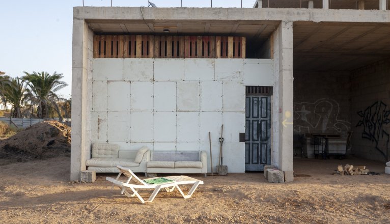 Substandard housing on plot 216 of Costa Teguise. Photo: Juan Mateos.