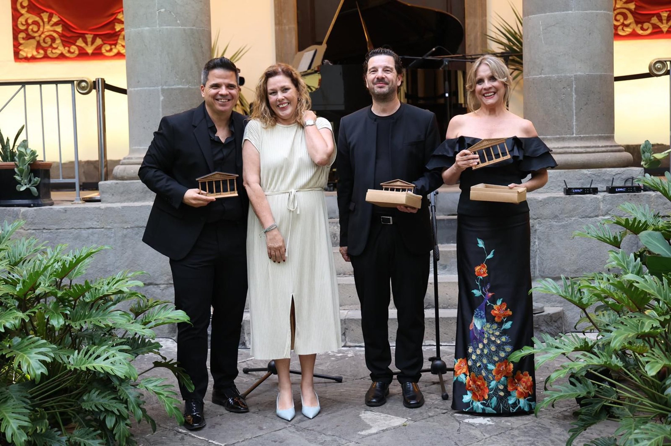 Concierto institucional por el Día de Canarias en el Parlamento