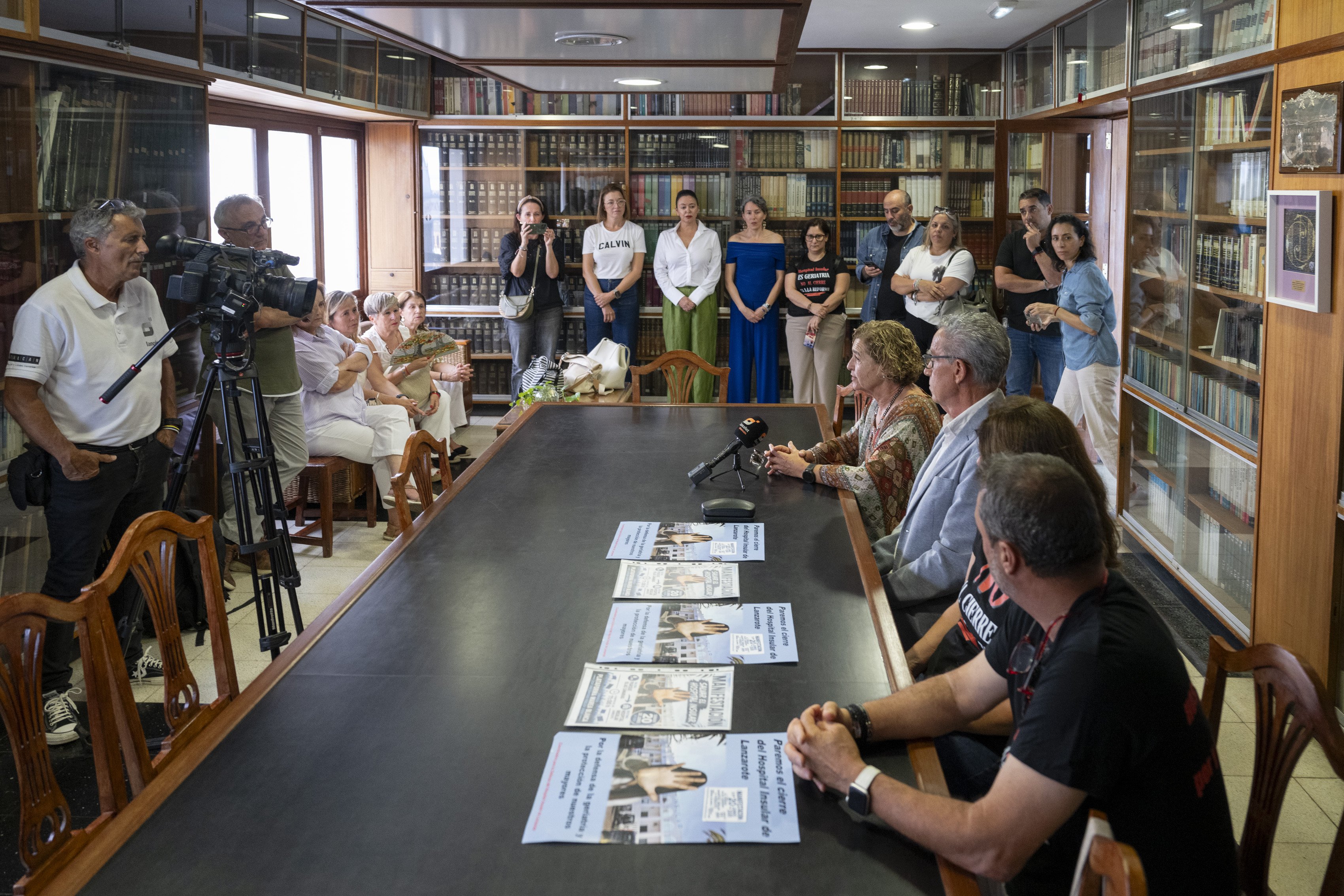 Rueda de prensa de la plataforma por el Hospital Insular 