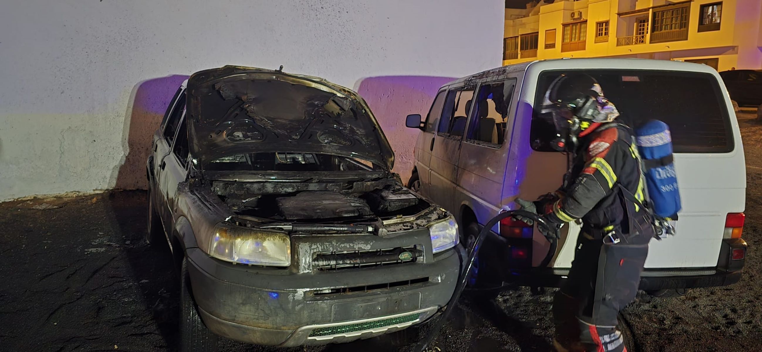 Incendio de un coche en Arrecife 