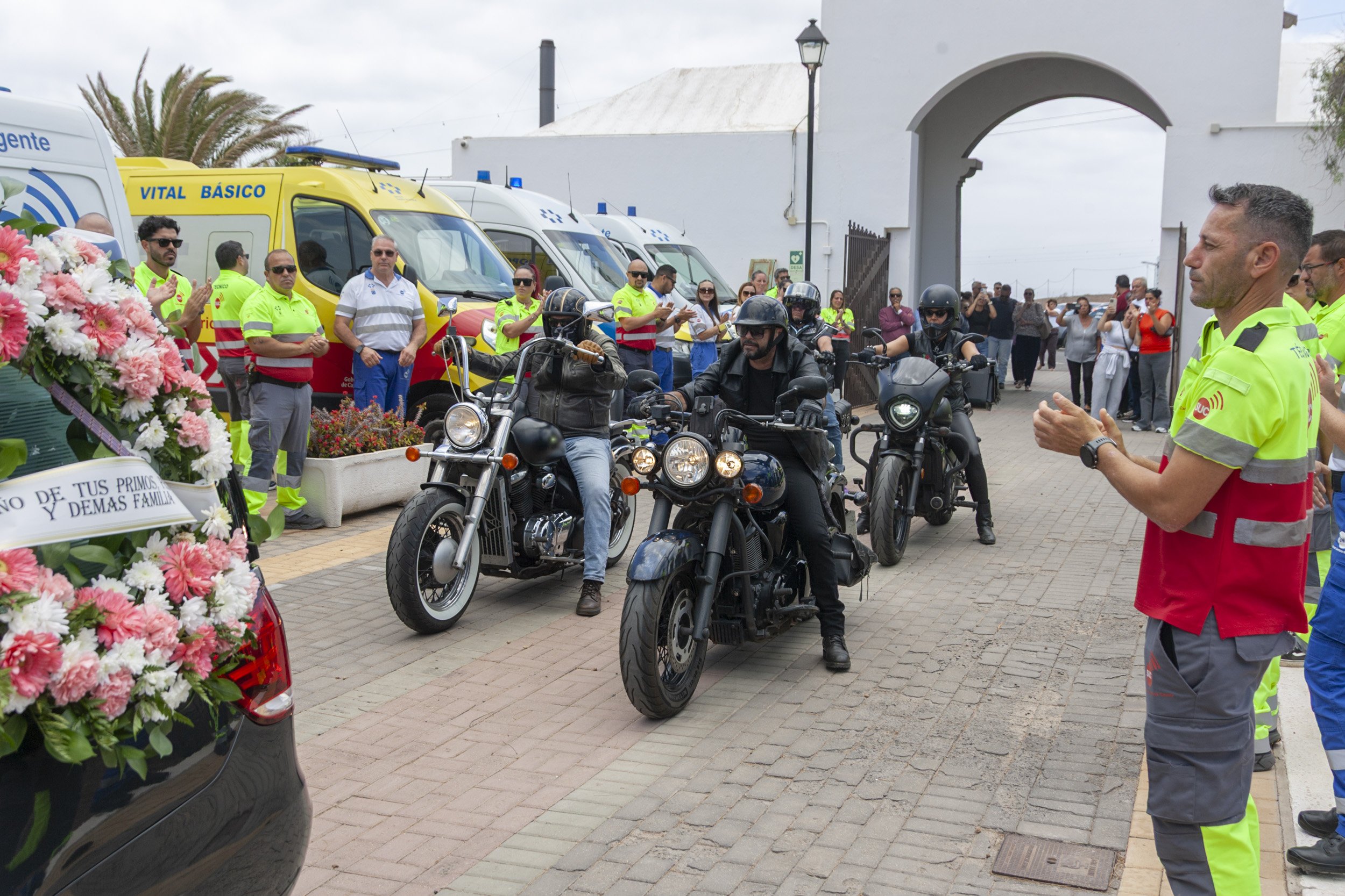 Último adiós a David Bonilla en el Cementerio de San Román. Foto: Juan Mateos. Último adiós a David Bonilla en el Cementerio de San Román. Foto: Juan Mateos.