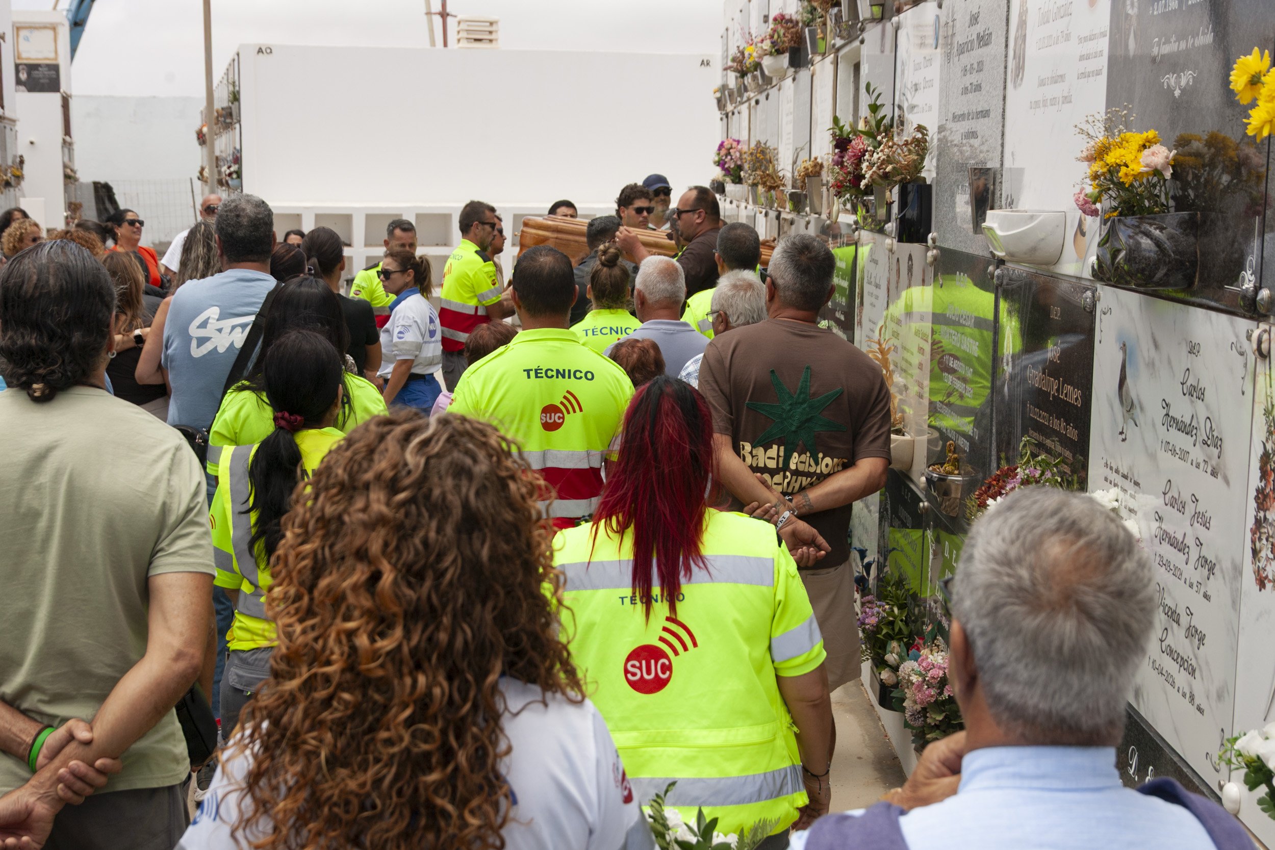 Último adiós al fallecido David Bonilla Curbelo. Fotos: Juan Mateos. Último adiós al fallecido David Bonilla Curbelo. Fotos: Juan Mateos.