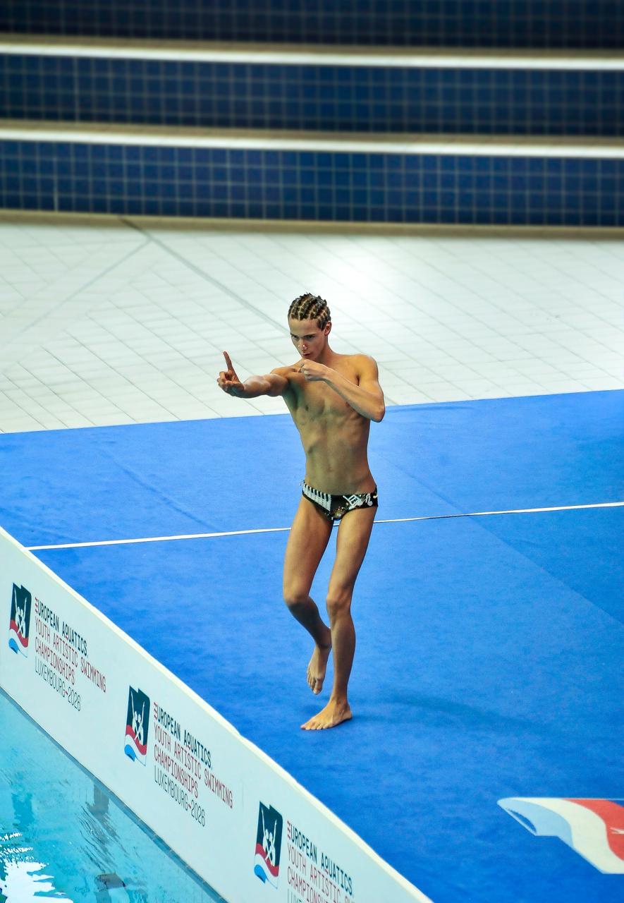 Miguel Martínez brilla en el Campeonato de Europa de Natación Artística Miguel Martínez brilla en el Campeonato de Europa de Natación Artística